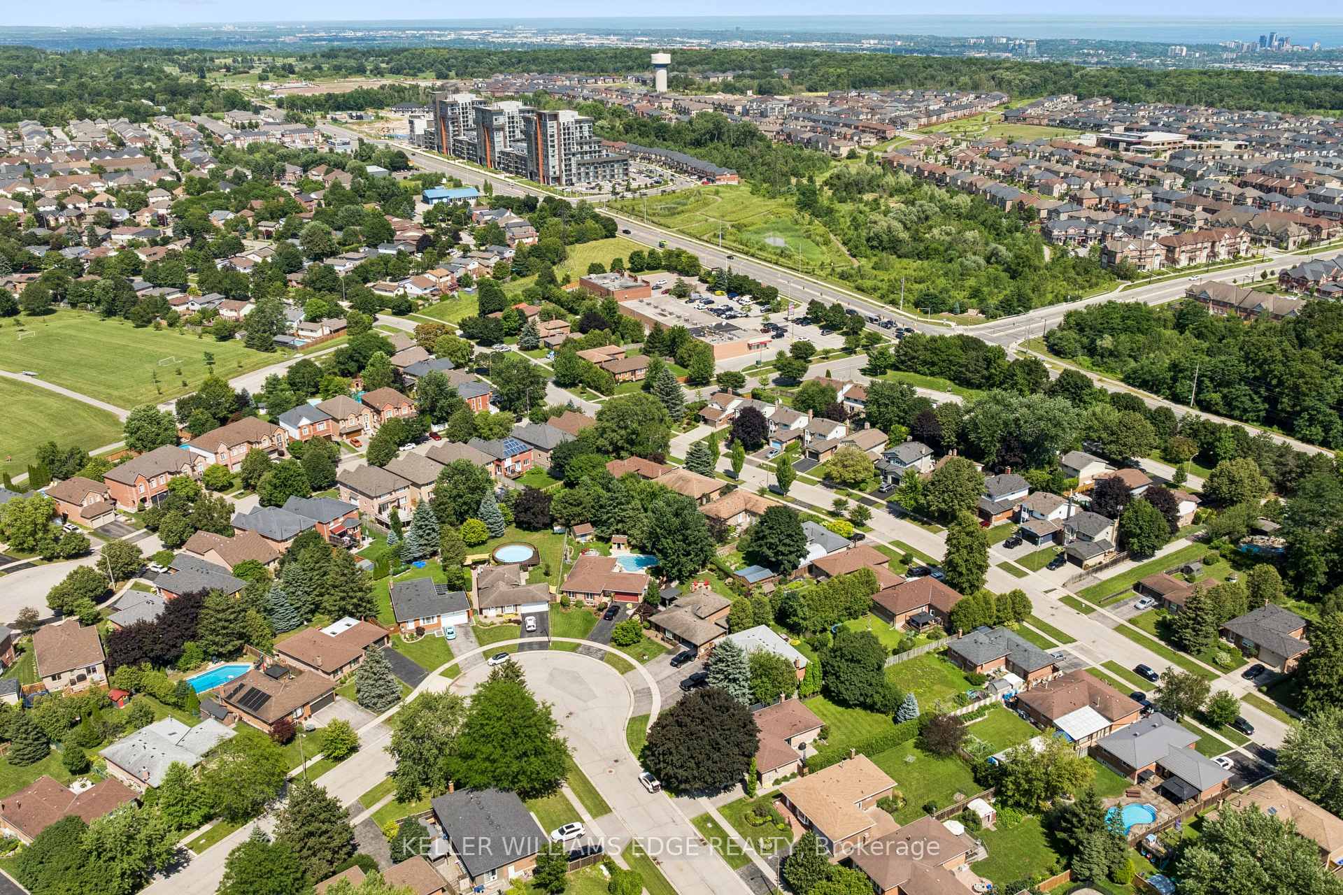 Photo 42 of 45 Milverton Close, Hamilton, Waterdown — HOMEH