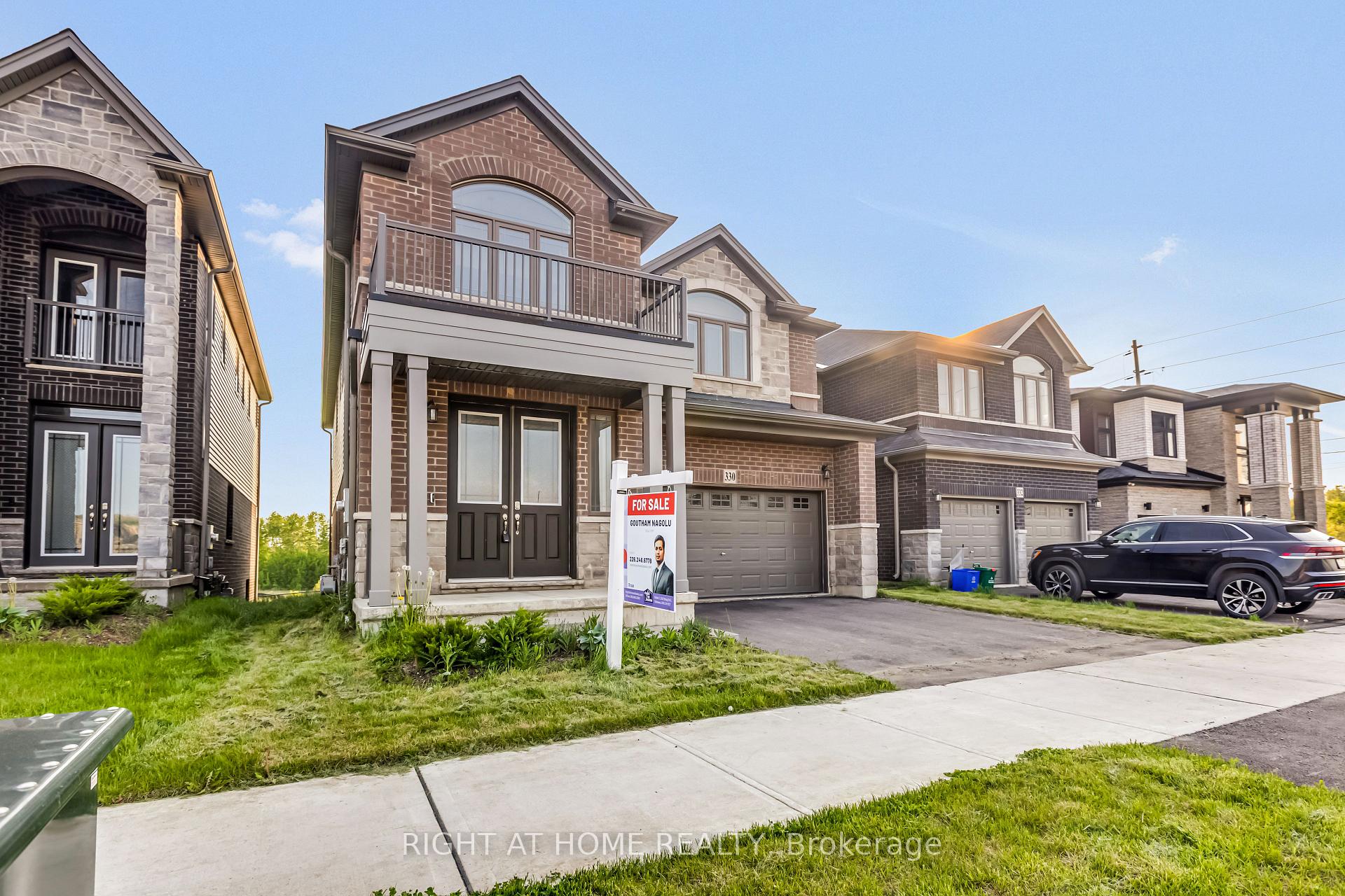 Photo 8 of 330 Gillespie Drive, Brantford, North Ward — HOMEH