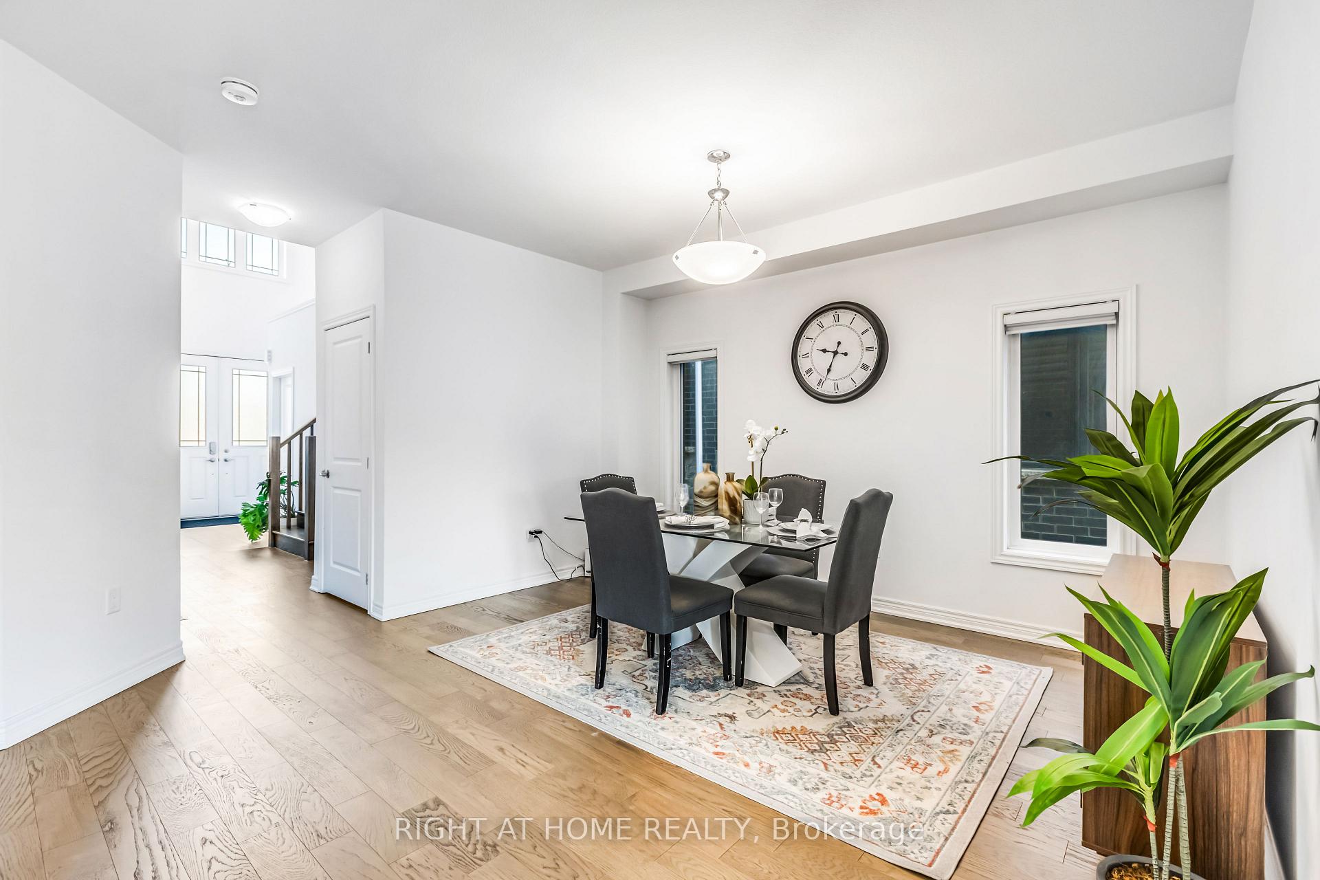 Photo 15 of 330 Gillespie Drive, Brantford, North Ward — HOMEH
