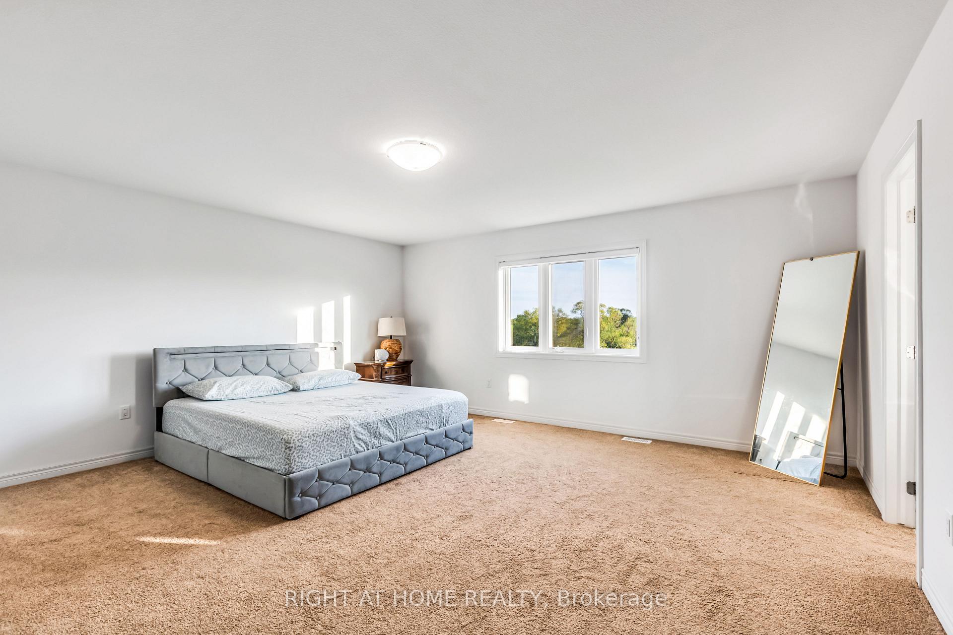 Photo 27 of 330 Gillespie Drive, Brantford, North Ward — HOMEH