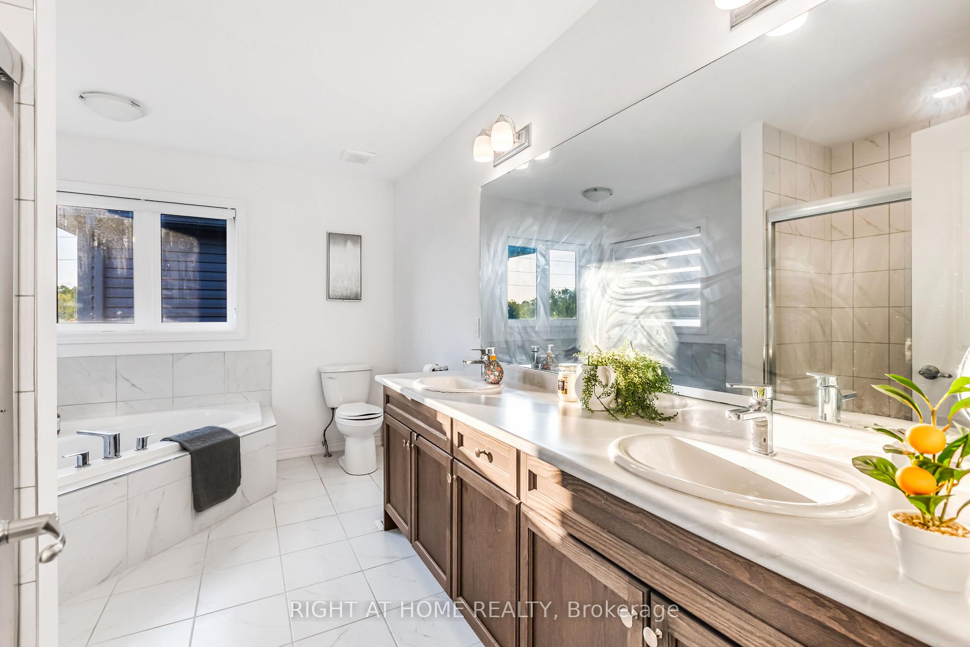 Photo 28 of 330 Gillespie Drive, Brantford, North Ward — HOMEH