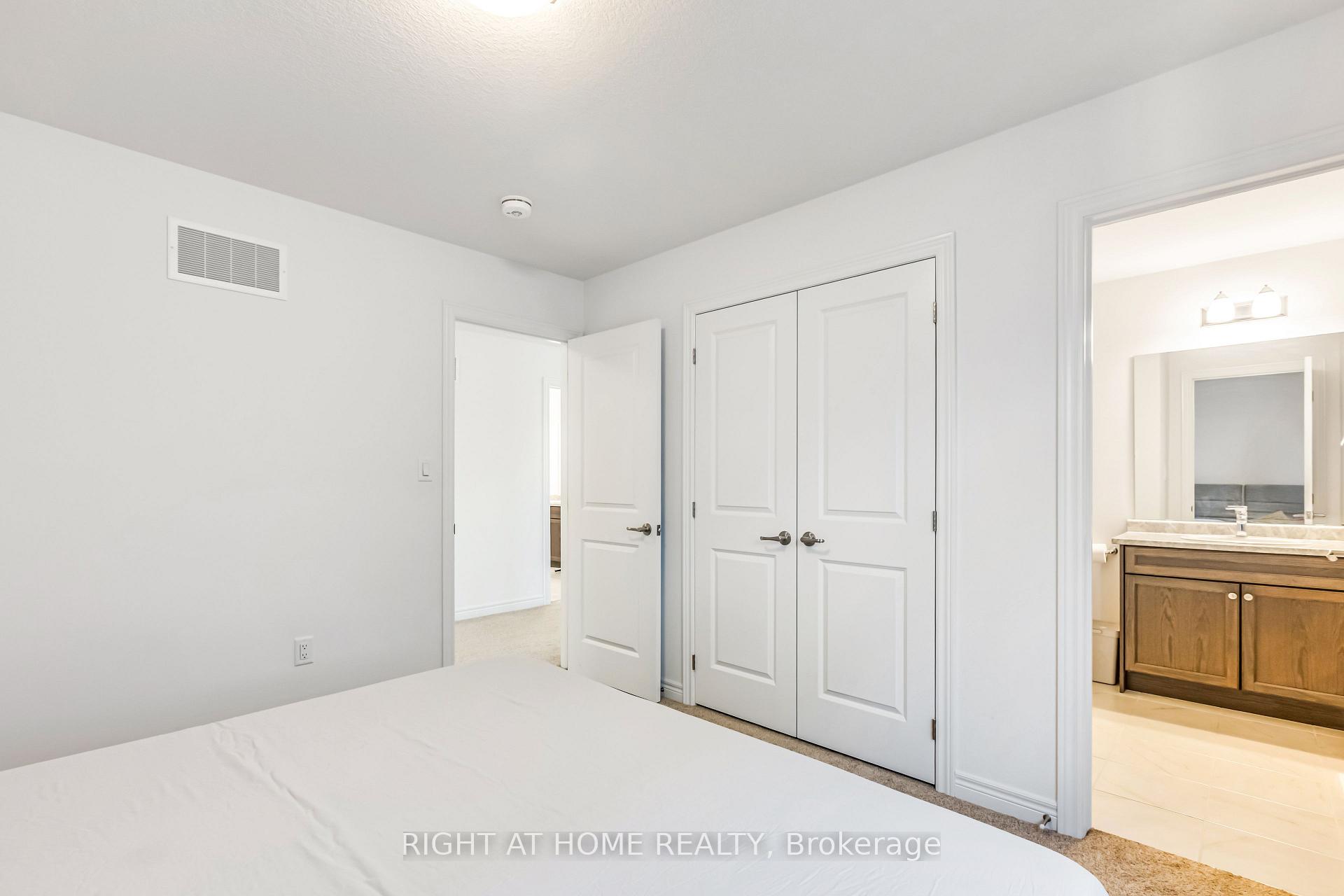 Photo 36 of 330 Gillespie Drive, Brantford, North Ward — HOMEH