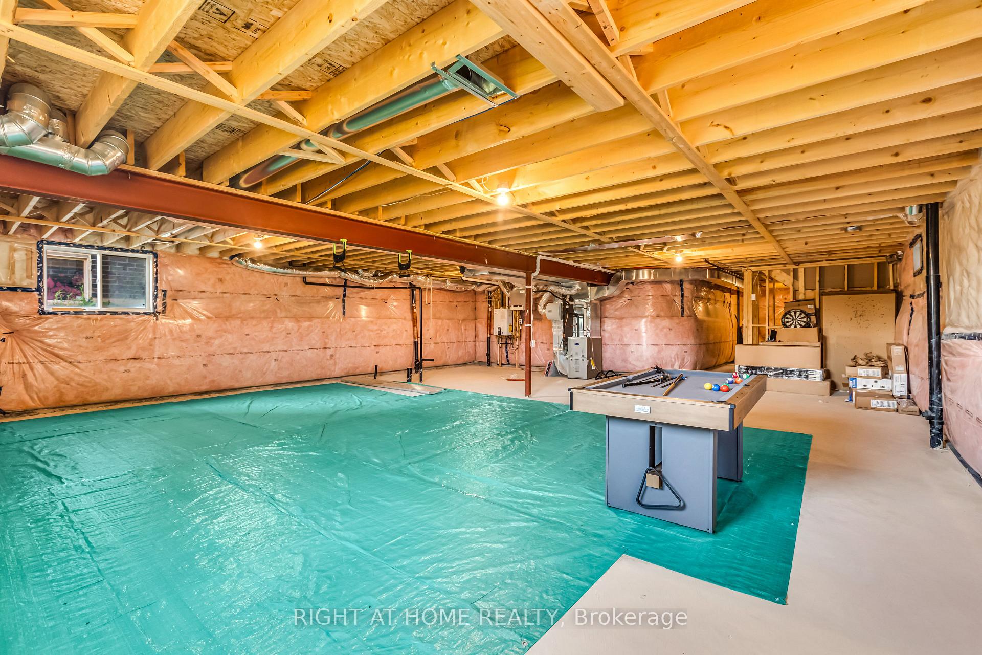 Photo 44 of 330 Gillespie Drive, Brantford, North Ward — HOMEH