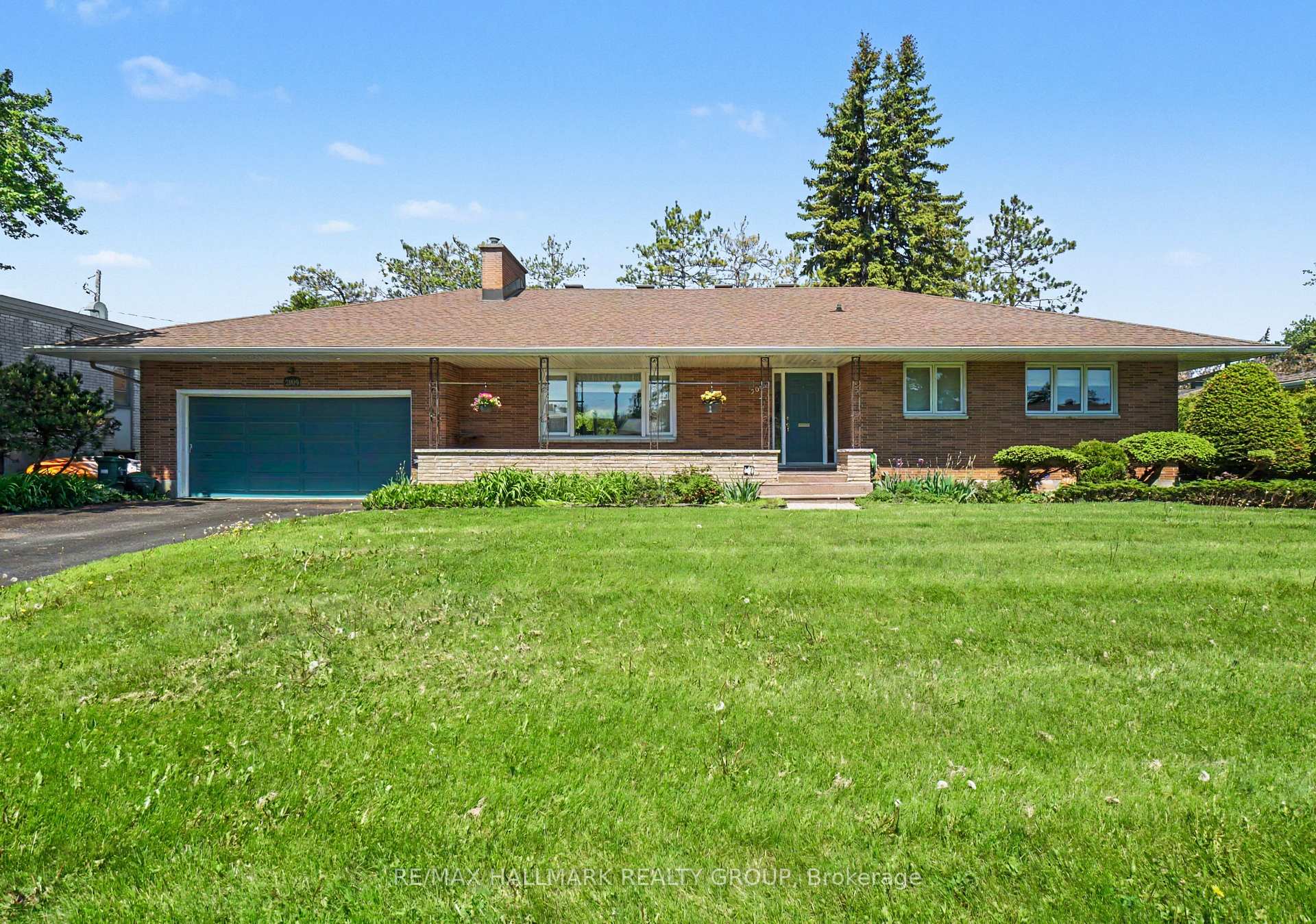 Photo of 2009 Killarney Drive