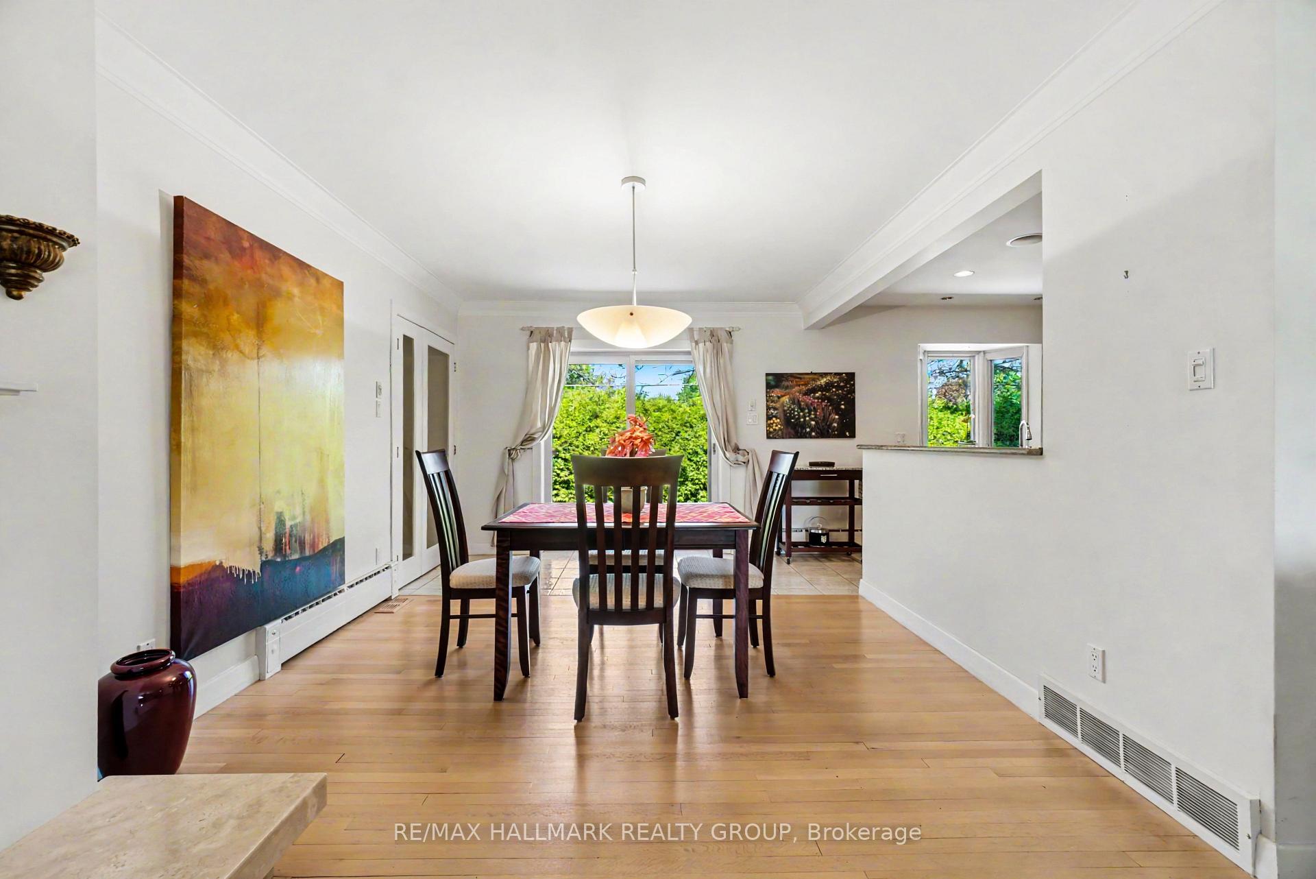 Photo 4 of 2009 Killarney Drive, Ottawa, McKellar Heights/Glabar Park — HOMEH