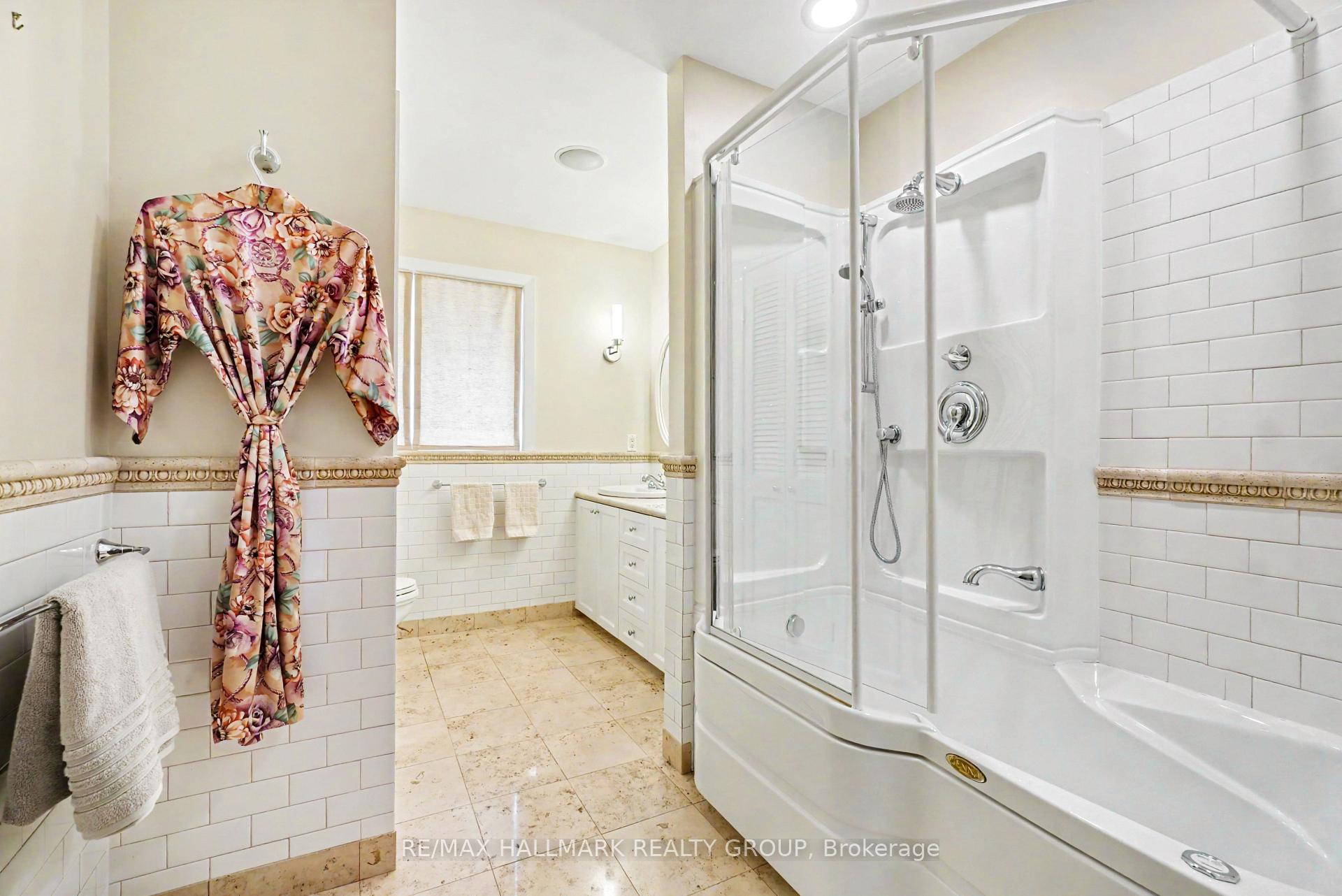 Photo 11 of 2009 Killarney Drive, Ottawa, McKellar Heights/Glabar Park — HOMEH