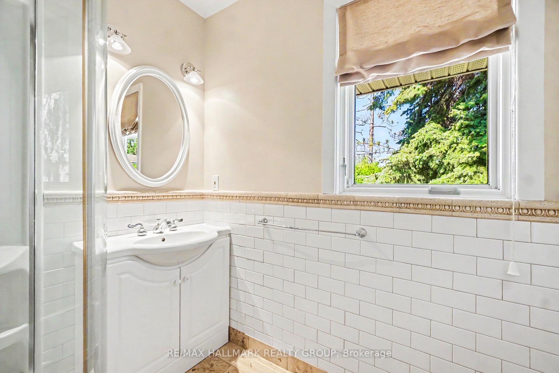 Photo 15 of 2009 Killarney Drive, Ottawa, McKellar Heights/Glabar Park — HOMEH