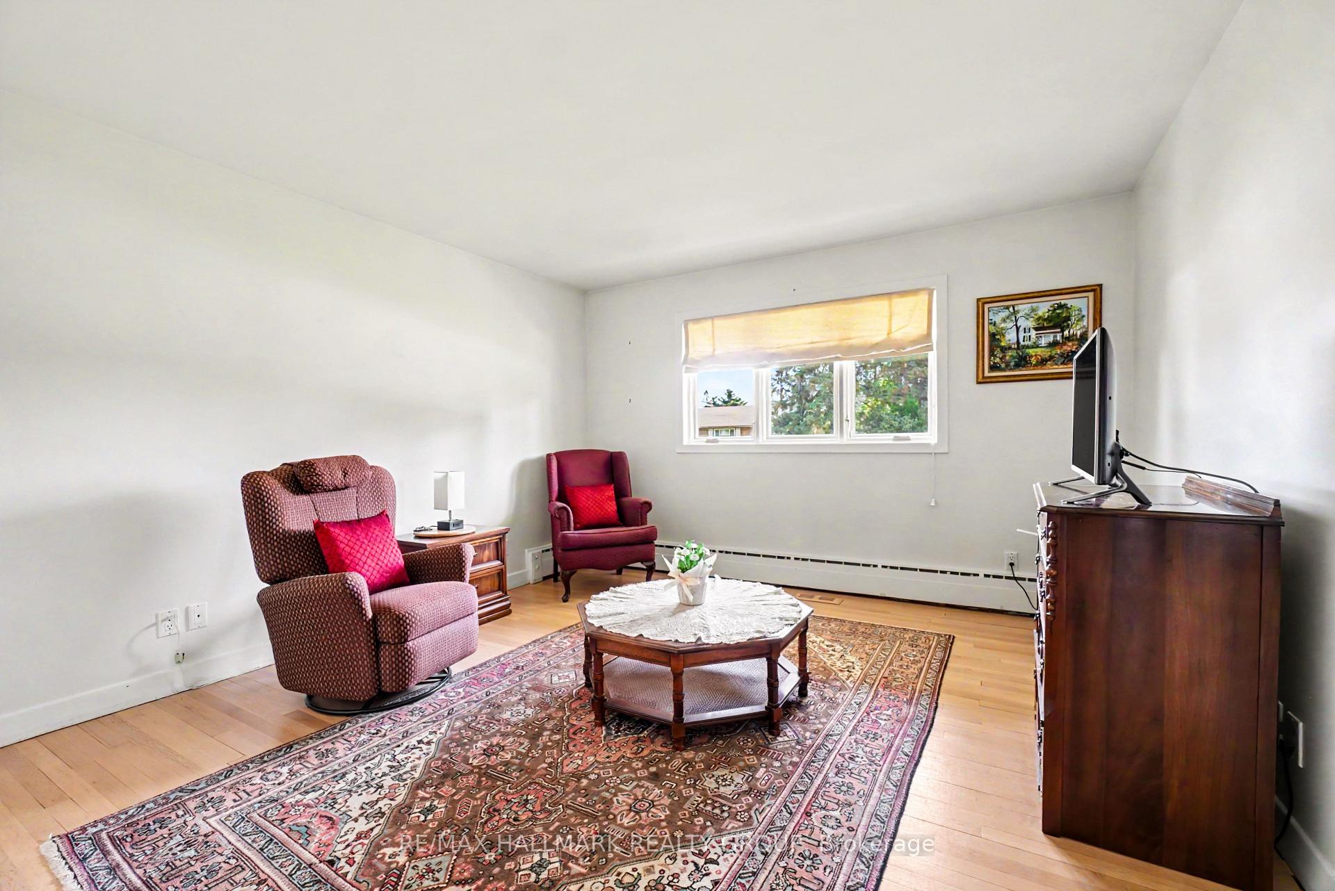 Photo 16 of 2009 Killarney Drive, Ottawa, McKellar Heights/Glabar Park — HOMEH