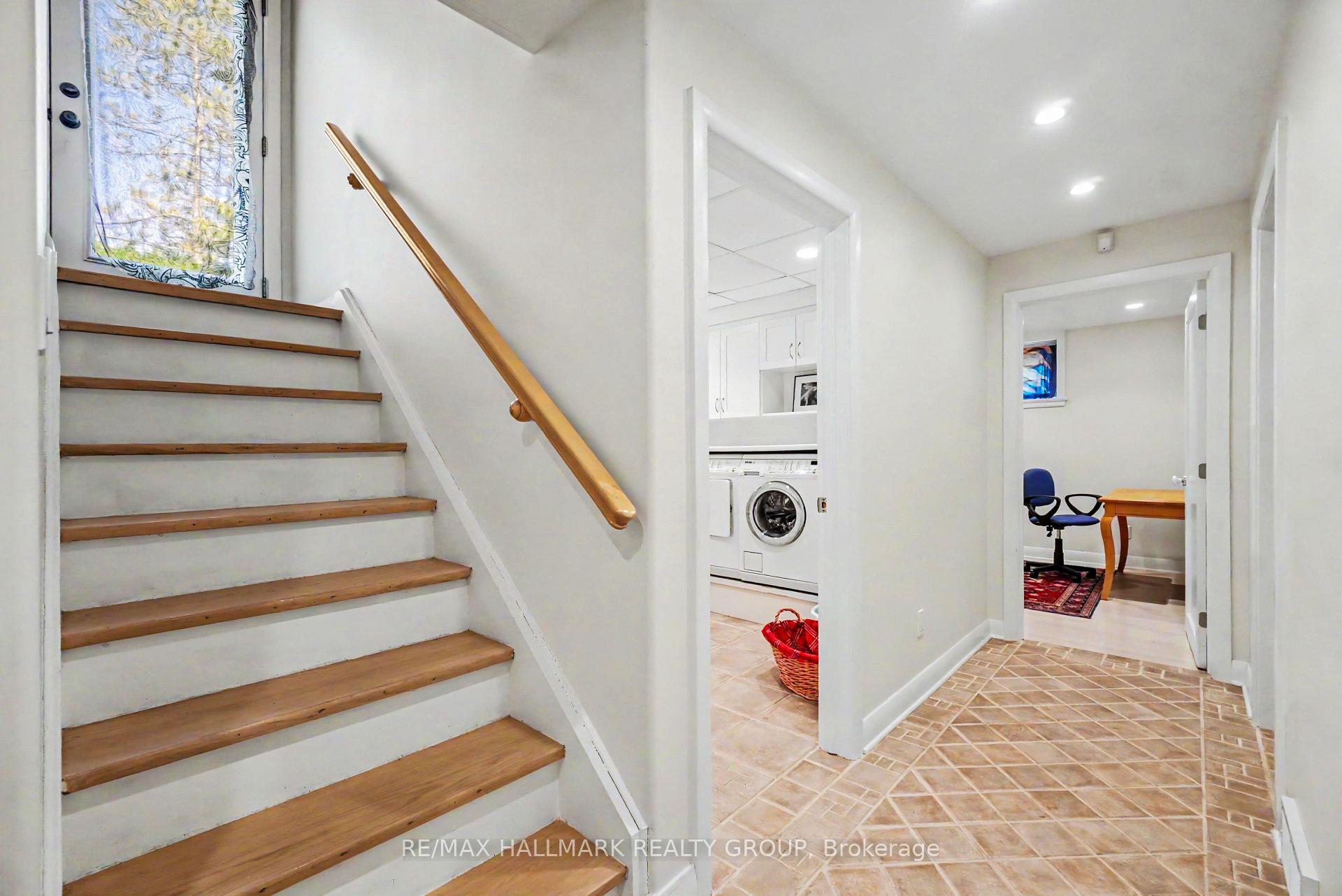 Photo 18 of 2009 Killarney Drive, Ottawa, McKellar Heights/Glabar Park — HOMEH