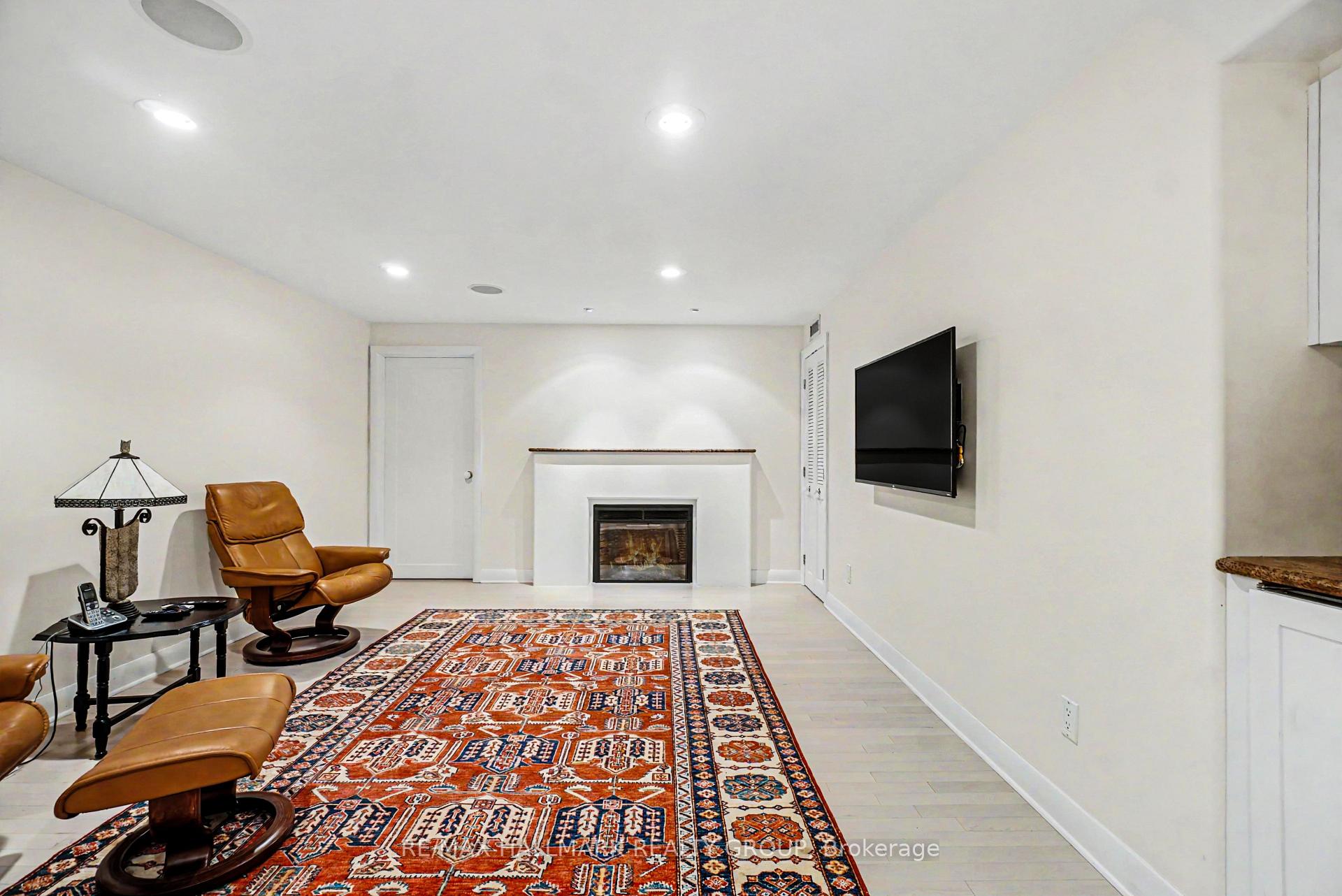 Photo 21 of 2009 Killarney Drive, Ottawa, McKellar Heights/Glabar Park — HOMEH