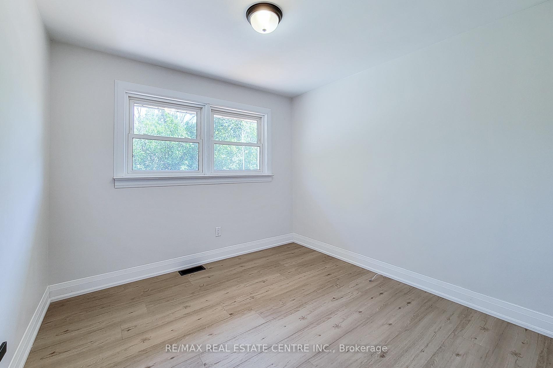 Photo 25 of 220 Winona Road, Hamilton, Winona — HOMEH