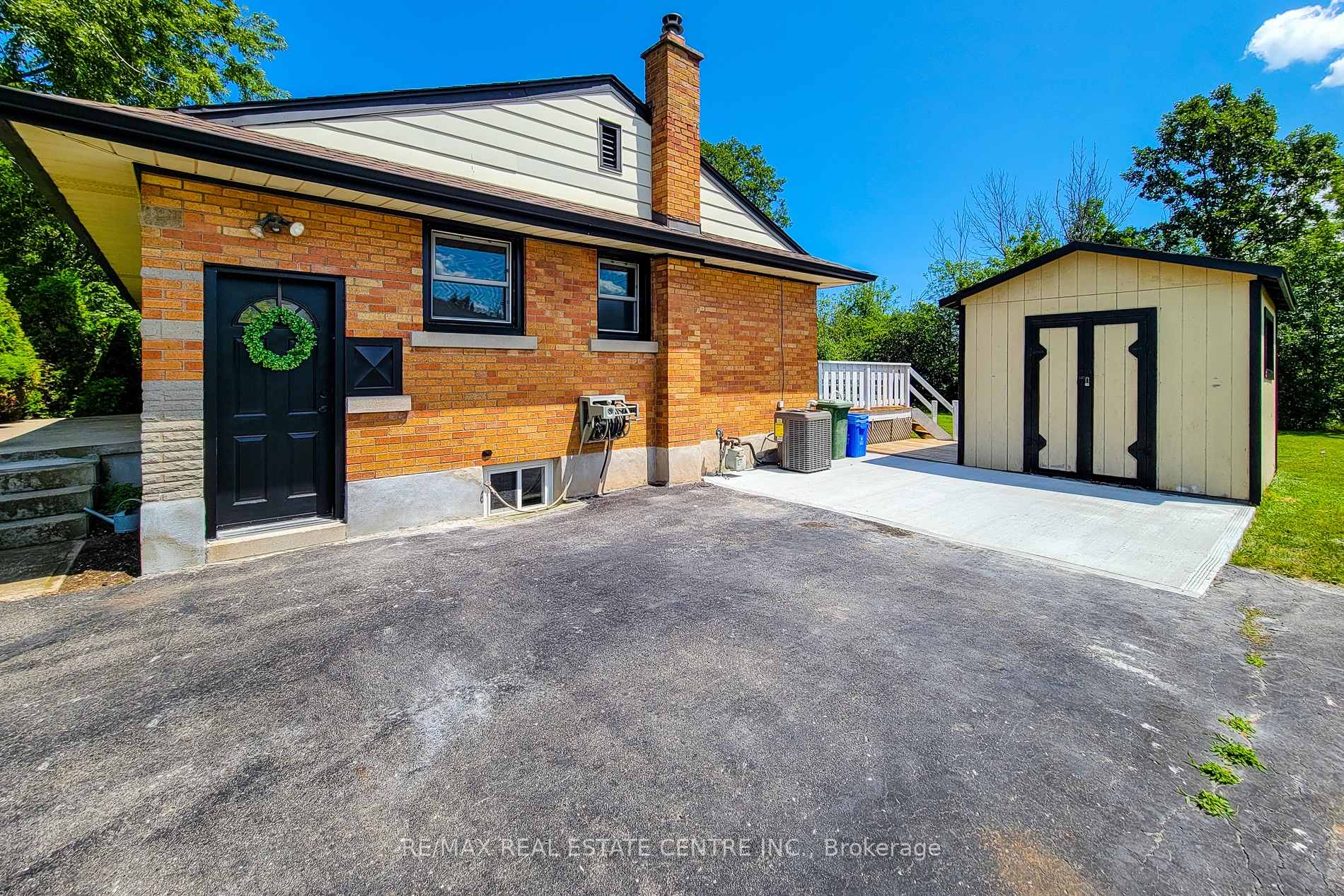 Photo 32 of 220 Winona Road, Hamilton, Winona — HOMEH