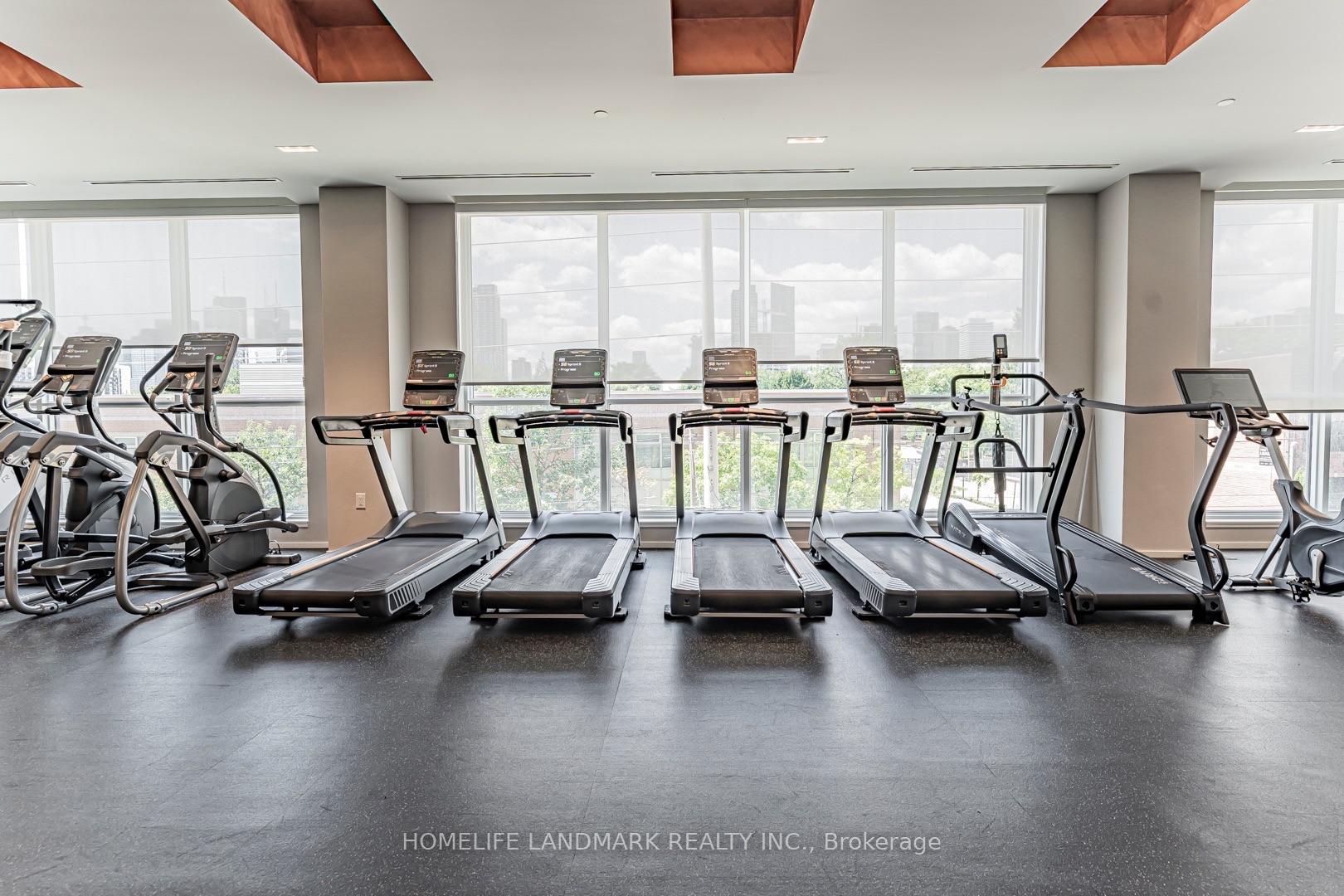 Photo 12 of 10 Oak Street, Toronto, Regent Park — HOMEH