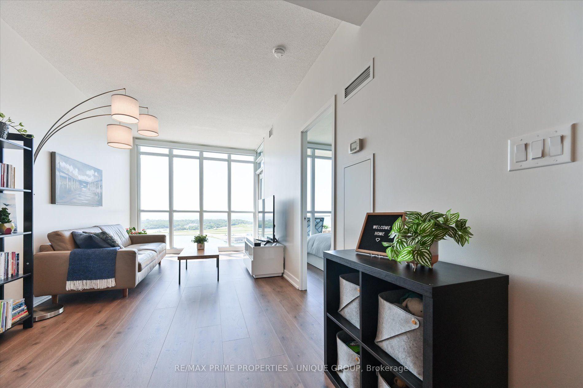 Photo 7 of Unit 3508, 15 Iceboat Terrace, Toronto, Waterfront Communities — HOMEH