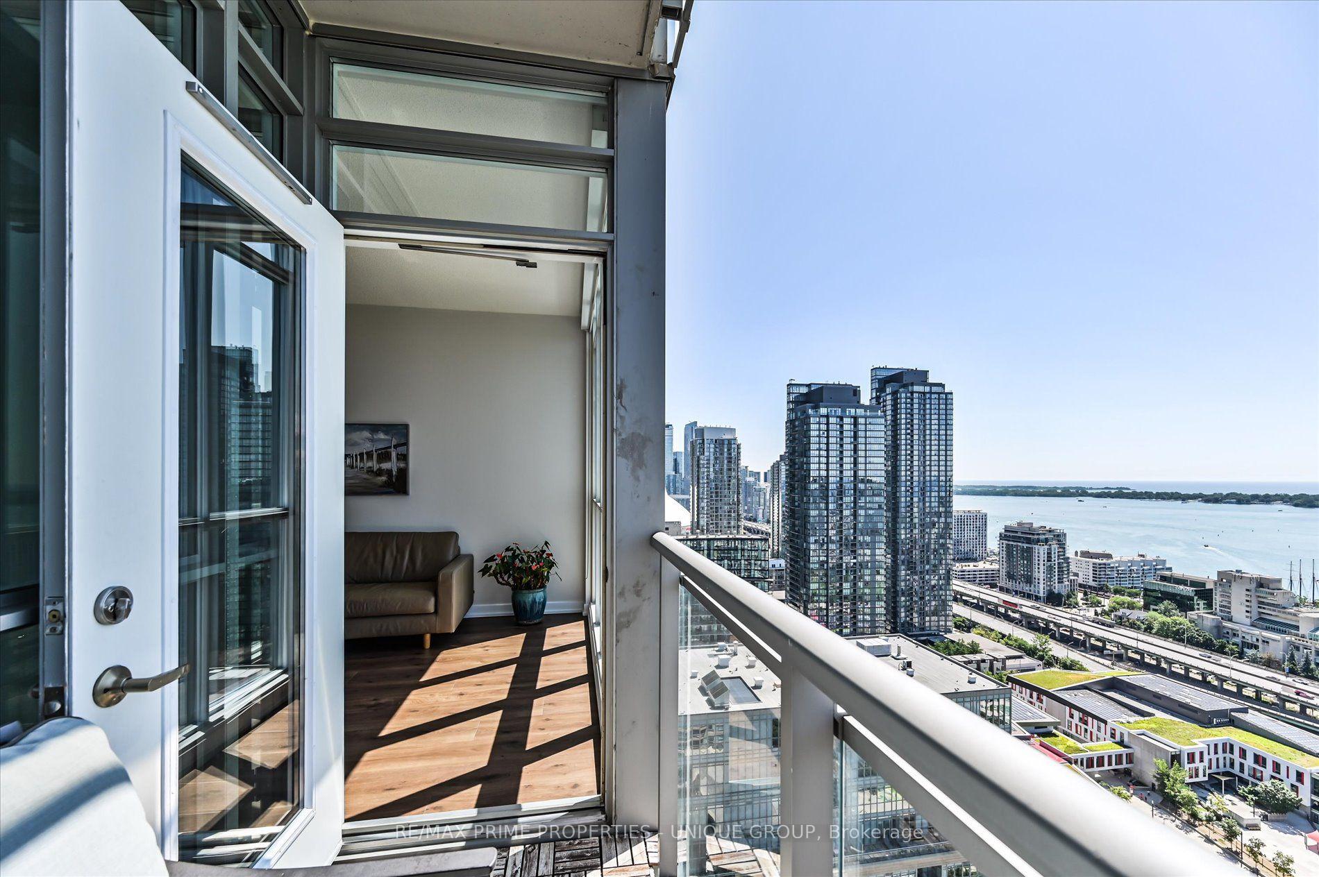 Photo 19 of Unit 3508, 15 Iceboat Terrace, Toronto, Waterfront Communities — HOMEH