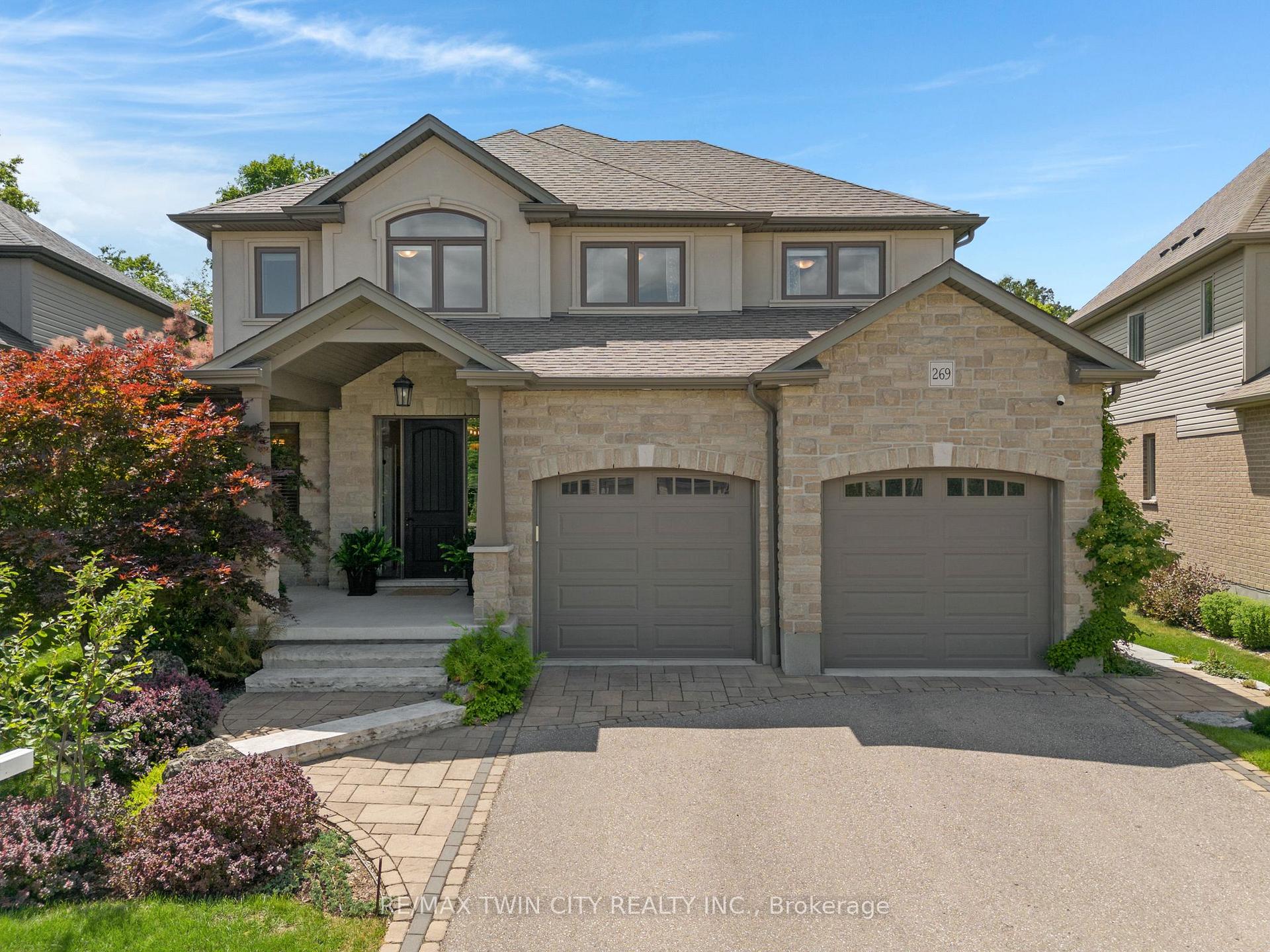 Front of 269 Carriage Way S