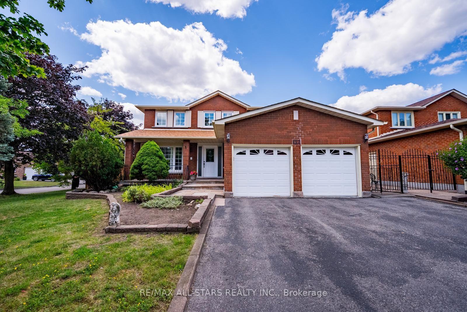 Photo 1 of 112 Jimston Drive, Markham, Milliken Mills East — HOMEH
