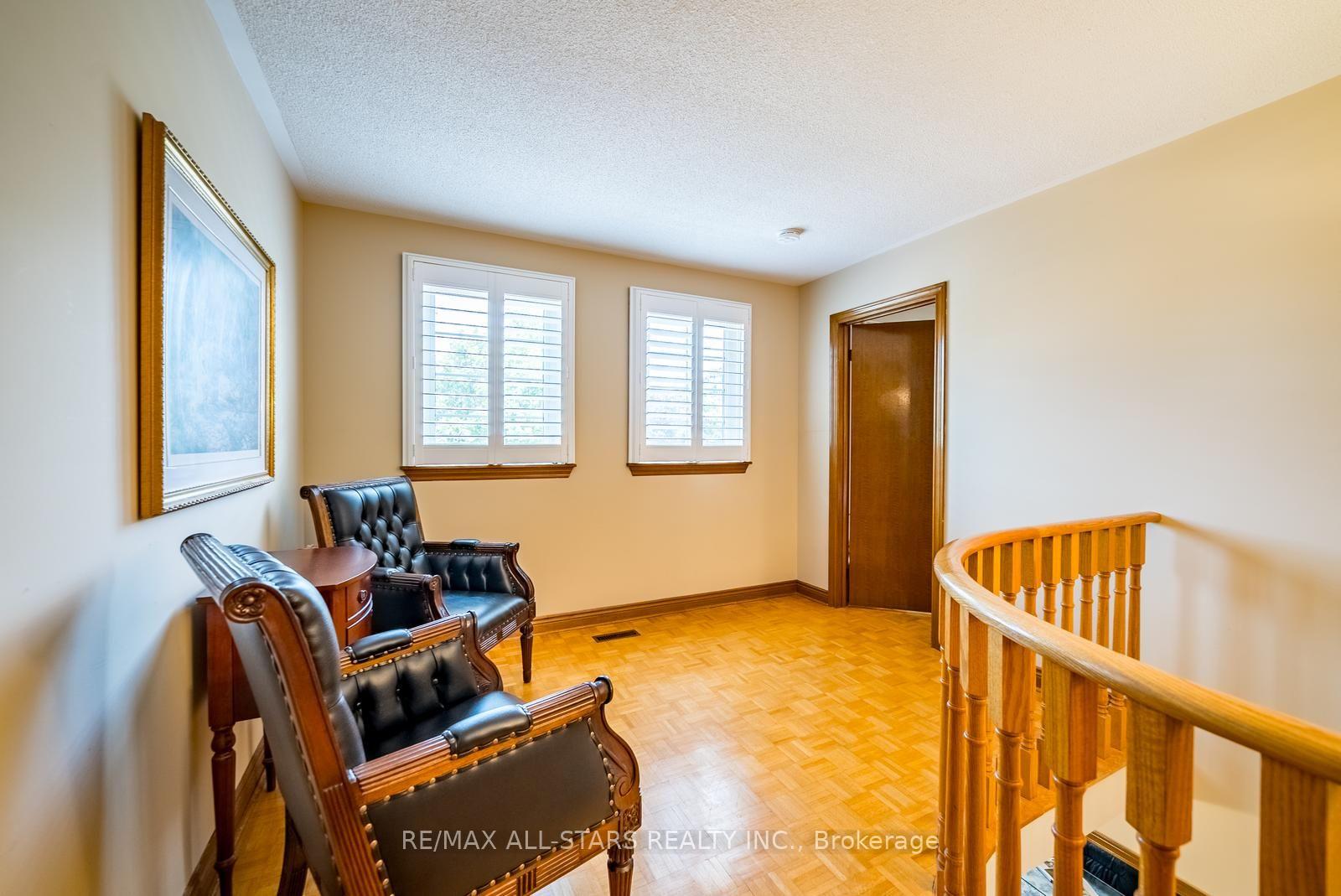 Photo 20 of 112 Jimston Drive, Markham, Milliken Mills East — HOMEH