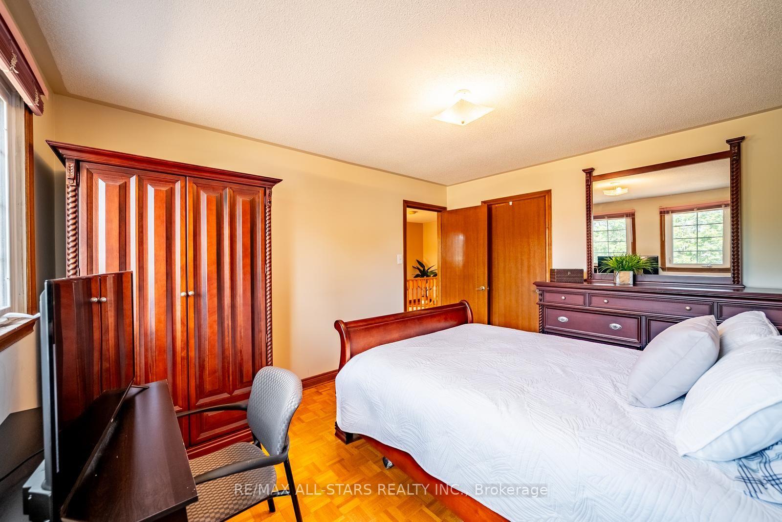 Photo 30 of 112 Jimston Drive, Markham, Milliken Mills East — HOMEH
