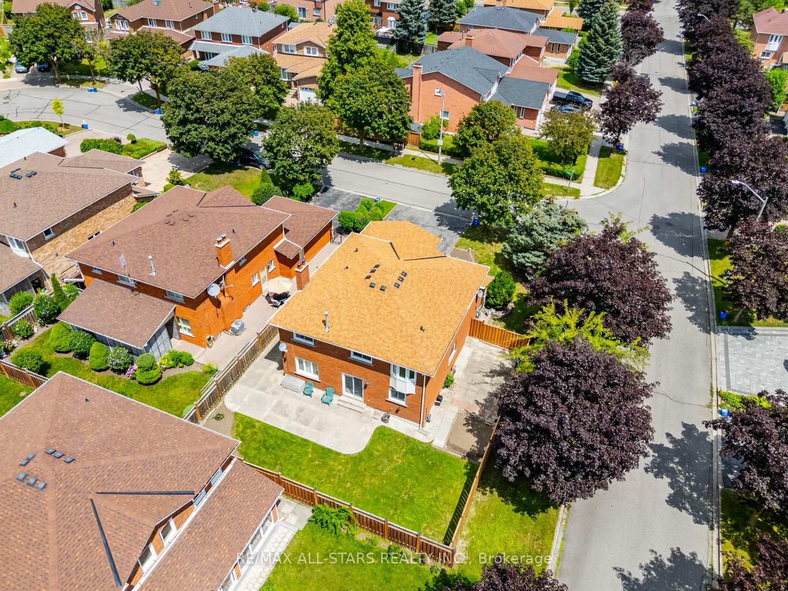 Photo 44 of 112 Jimston Drive, Markham, Milliken Mills East — HOMEH