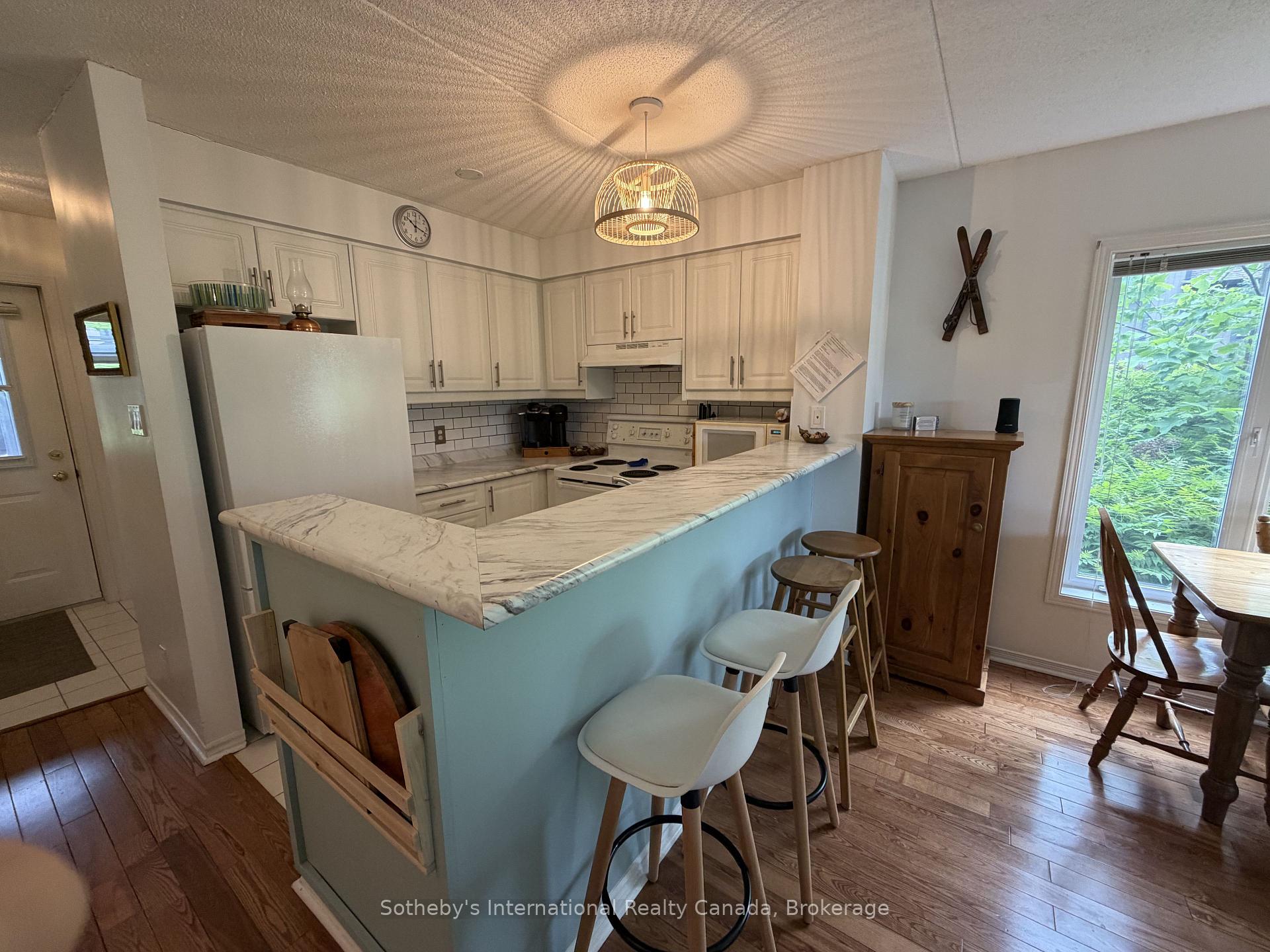 Photo 3 of 329 Mariners Way, Collingwood — HOMEH