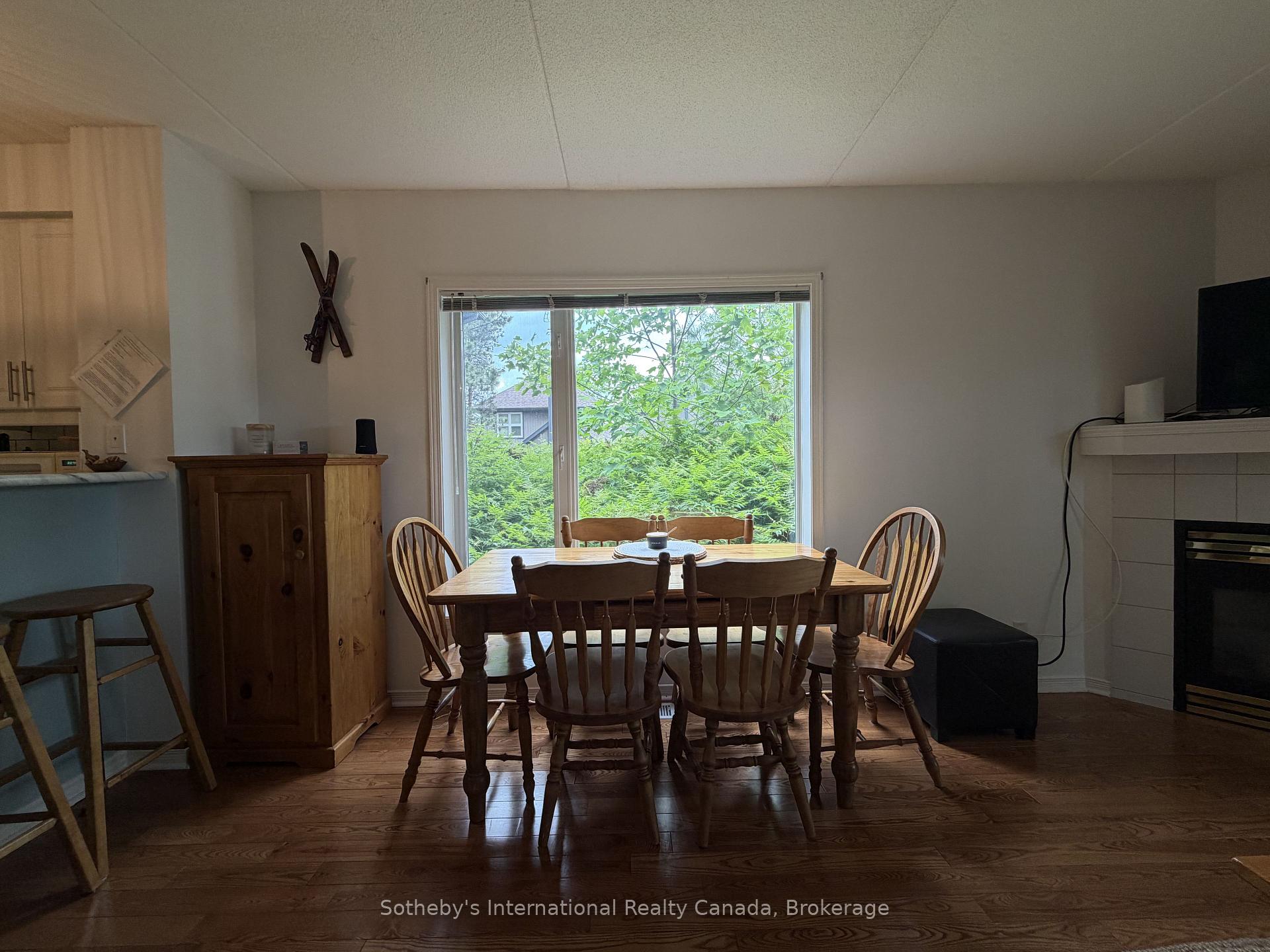 Photo 9 of 329 Mariners Way, Collingwood — HOMEH
