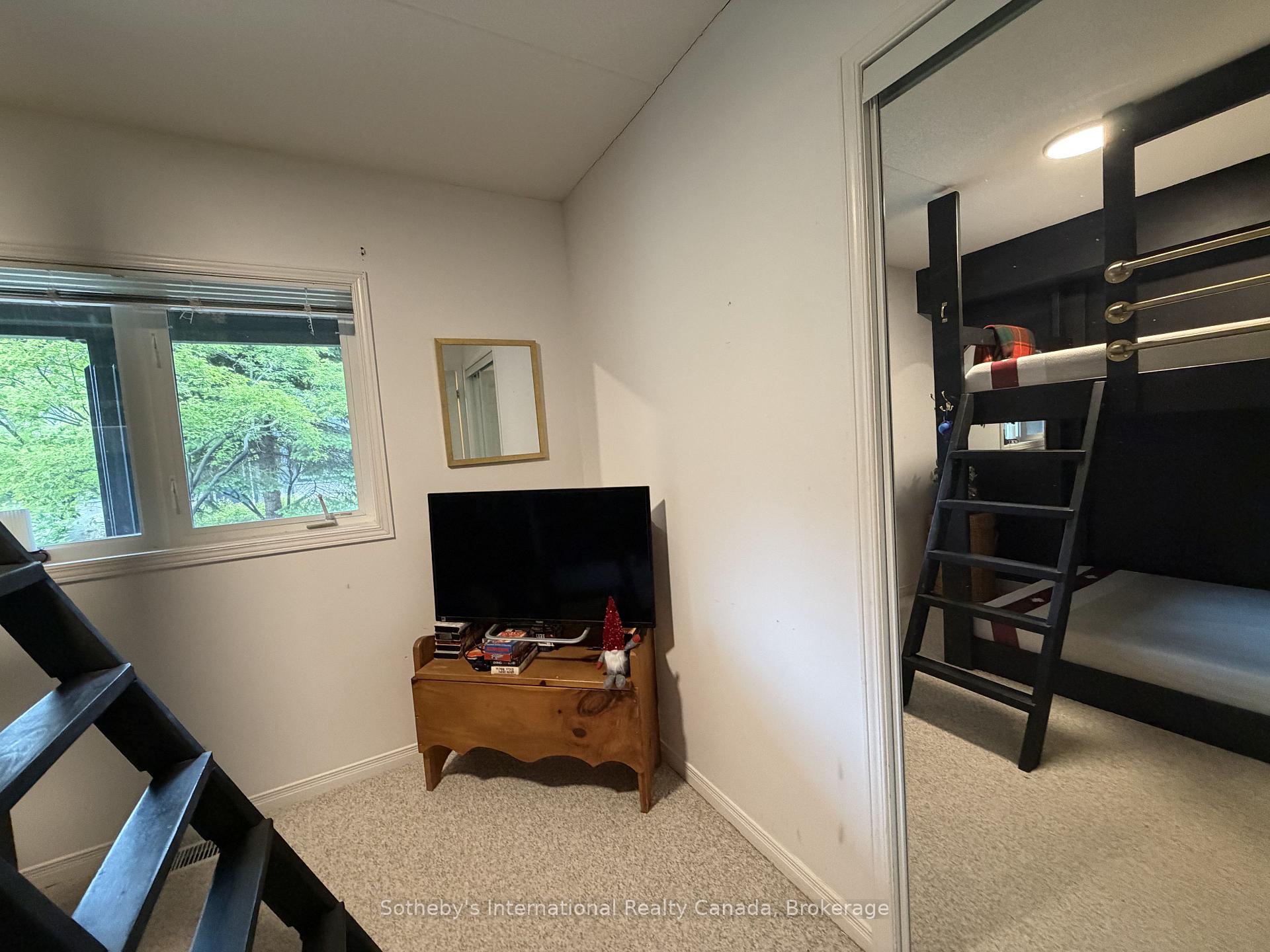 Photo 16 of 329 Mariners Way, Collingwood — HOMEH