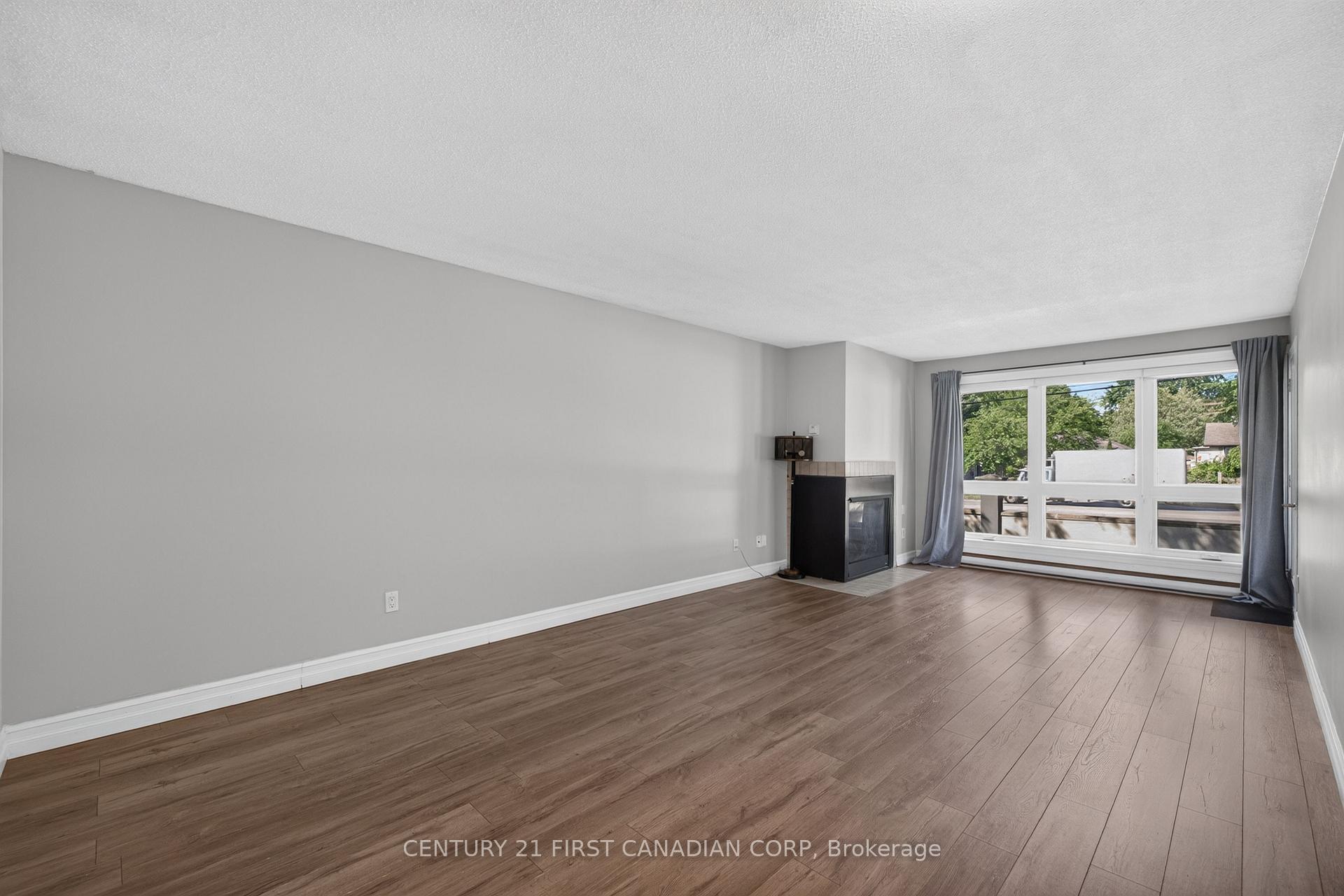 Photo 9 of Unit 222, 15 Jacksway Crescent, London, North G — HOMEH