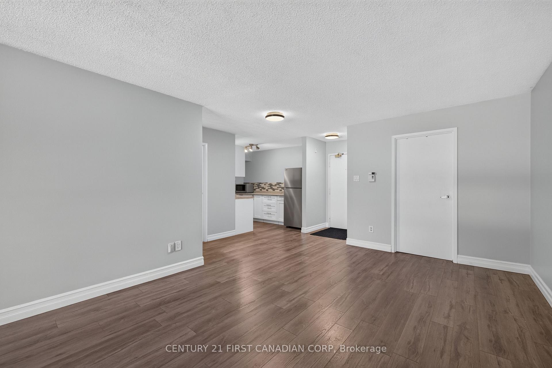 Photo 13 of Unit 222, 15 Jacksway Crescent, London, North G — HOMEH