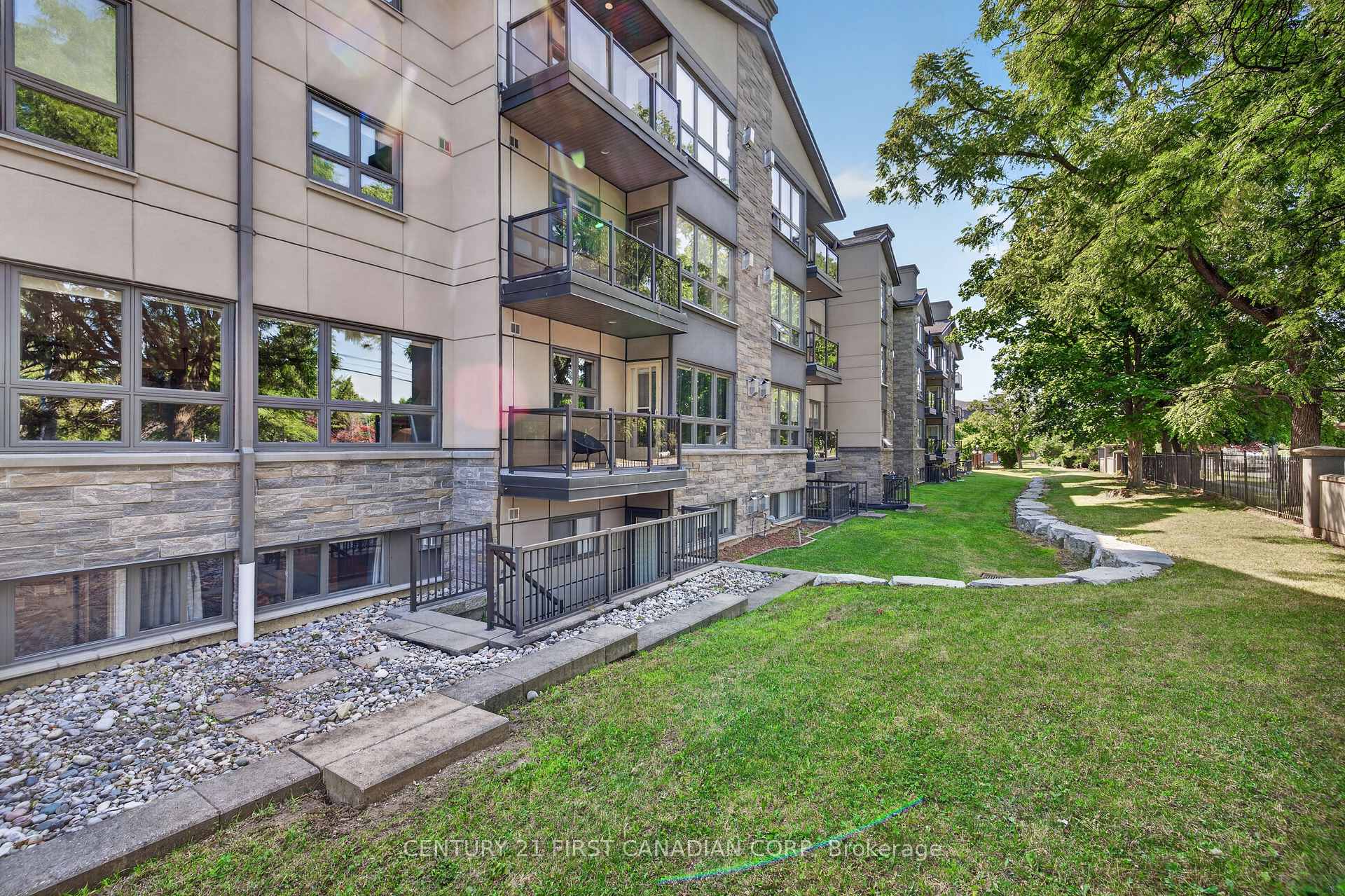 Photo 30 of Unit 222, 15 Jacksway Crescent, London, North G — HOMEH