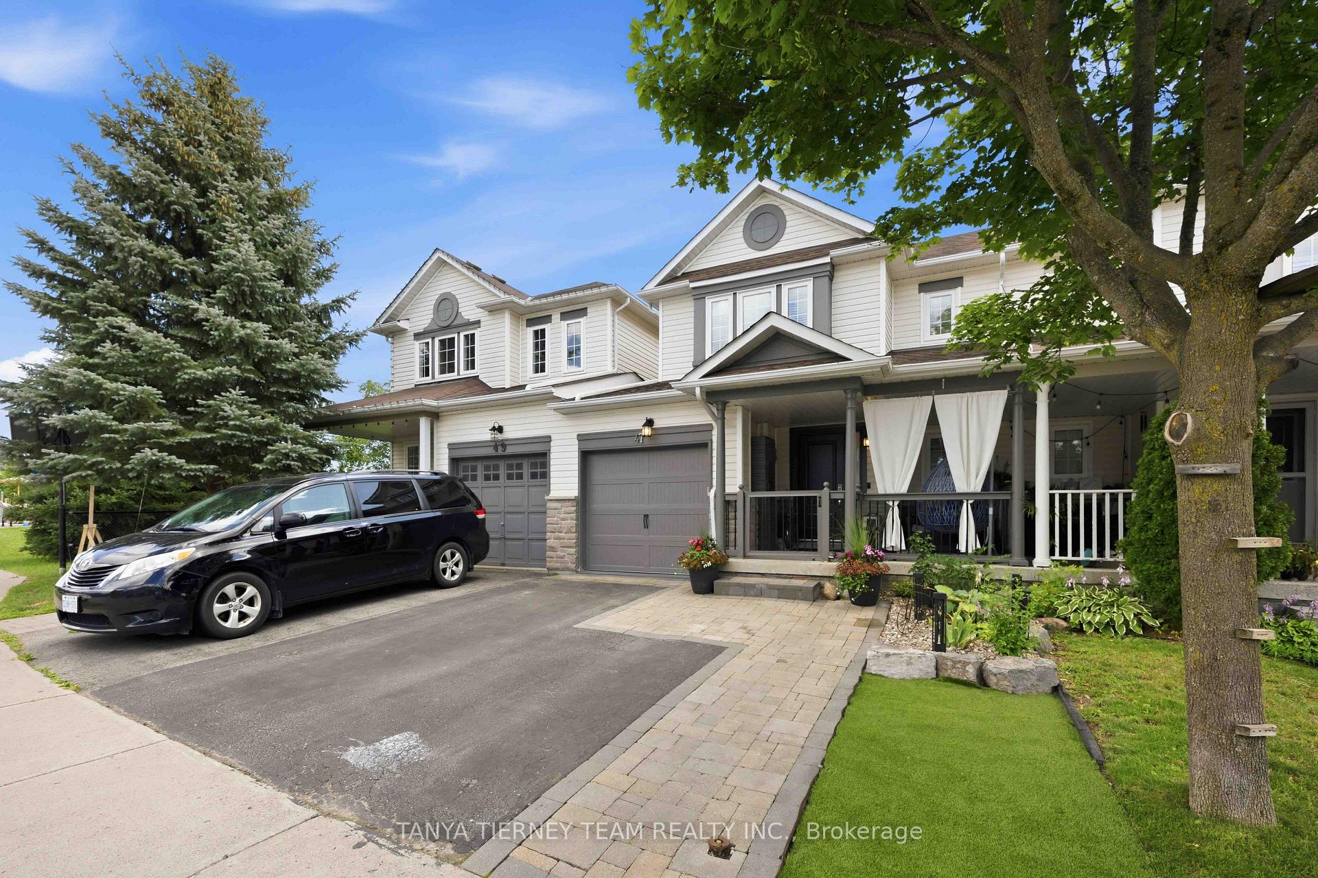 Photo 3 of 47 Corianne Avenue, Whitby, Brooklin — HOMEH