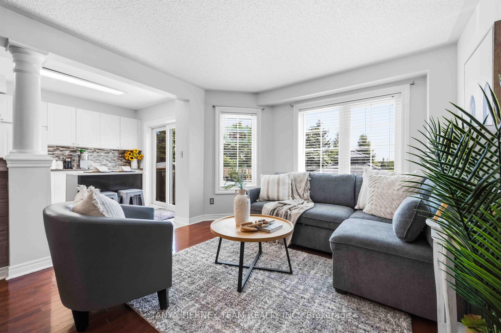 Photo 13 of 47 Corianne Avenue, Whitby, Brooklin — HOMEH