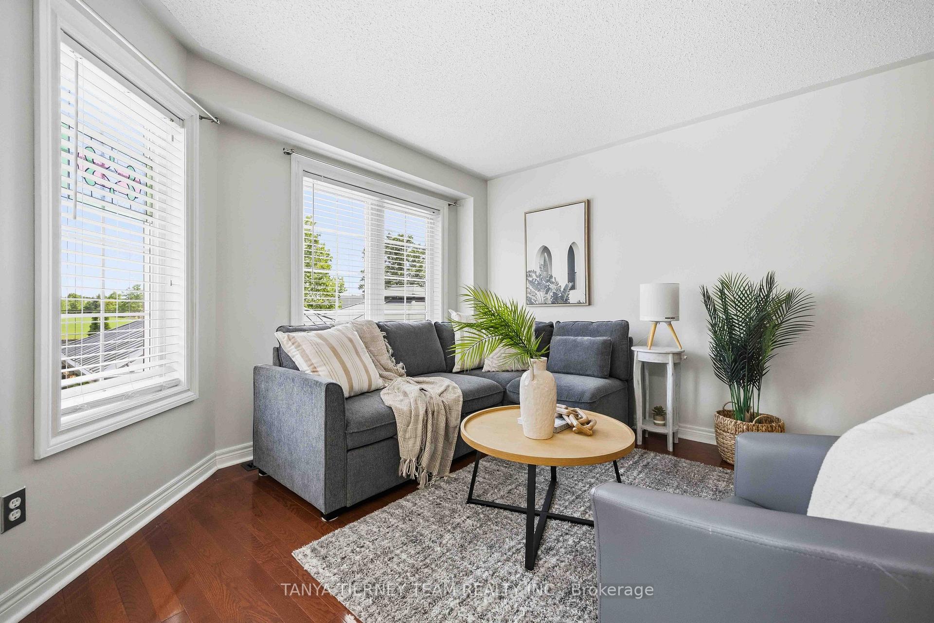 Photo 17 of 47 Corianne Avenue, Whitby, Brooklin — HOMEH