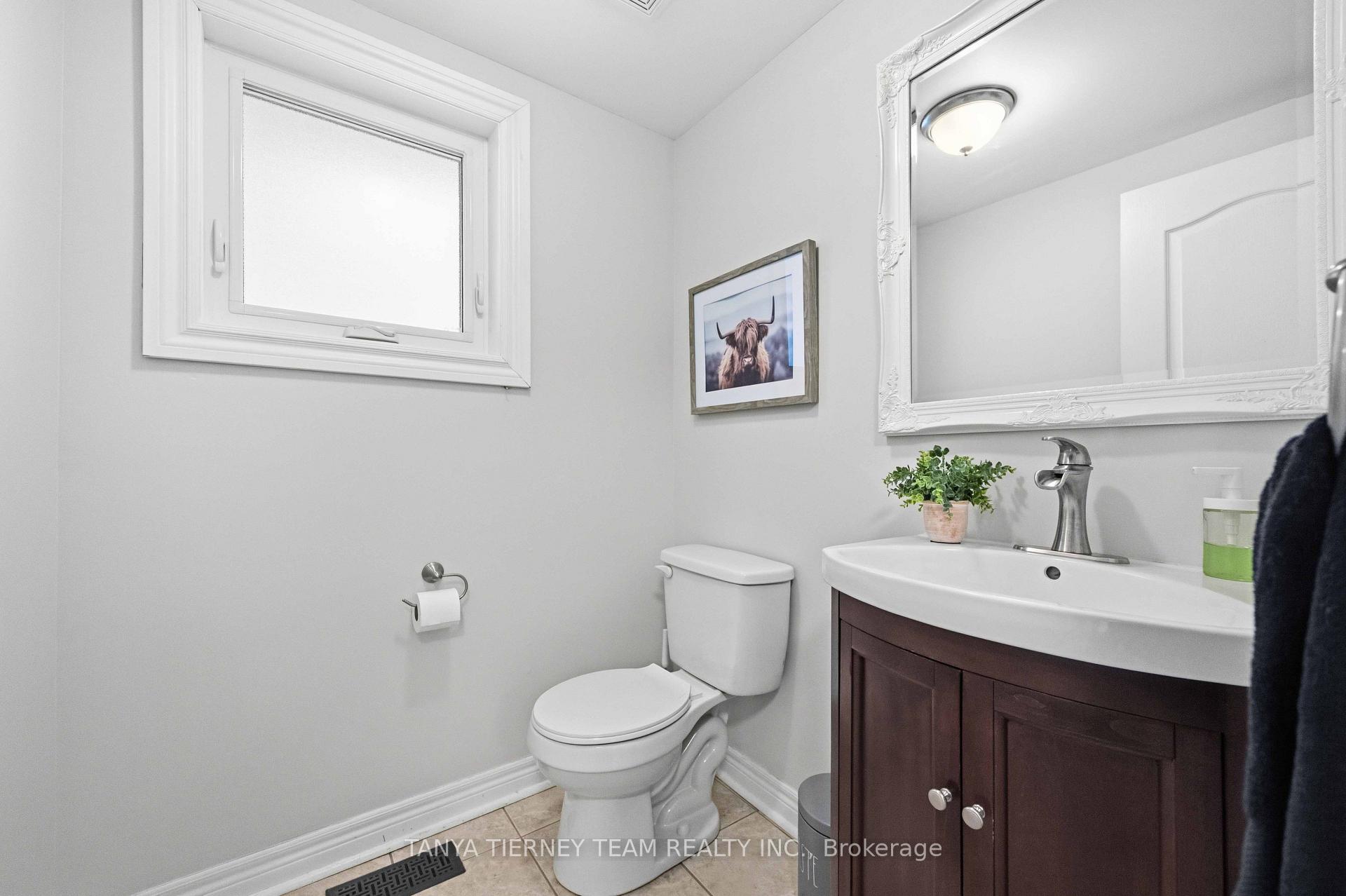 Photo 28 of 47 Corianne Avenue, Whitby, Brooklin — HOMEH