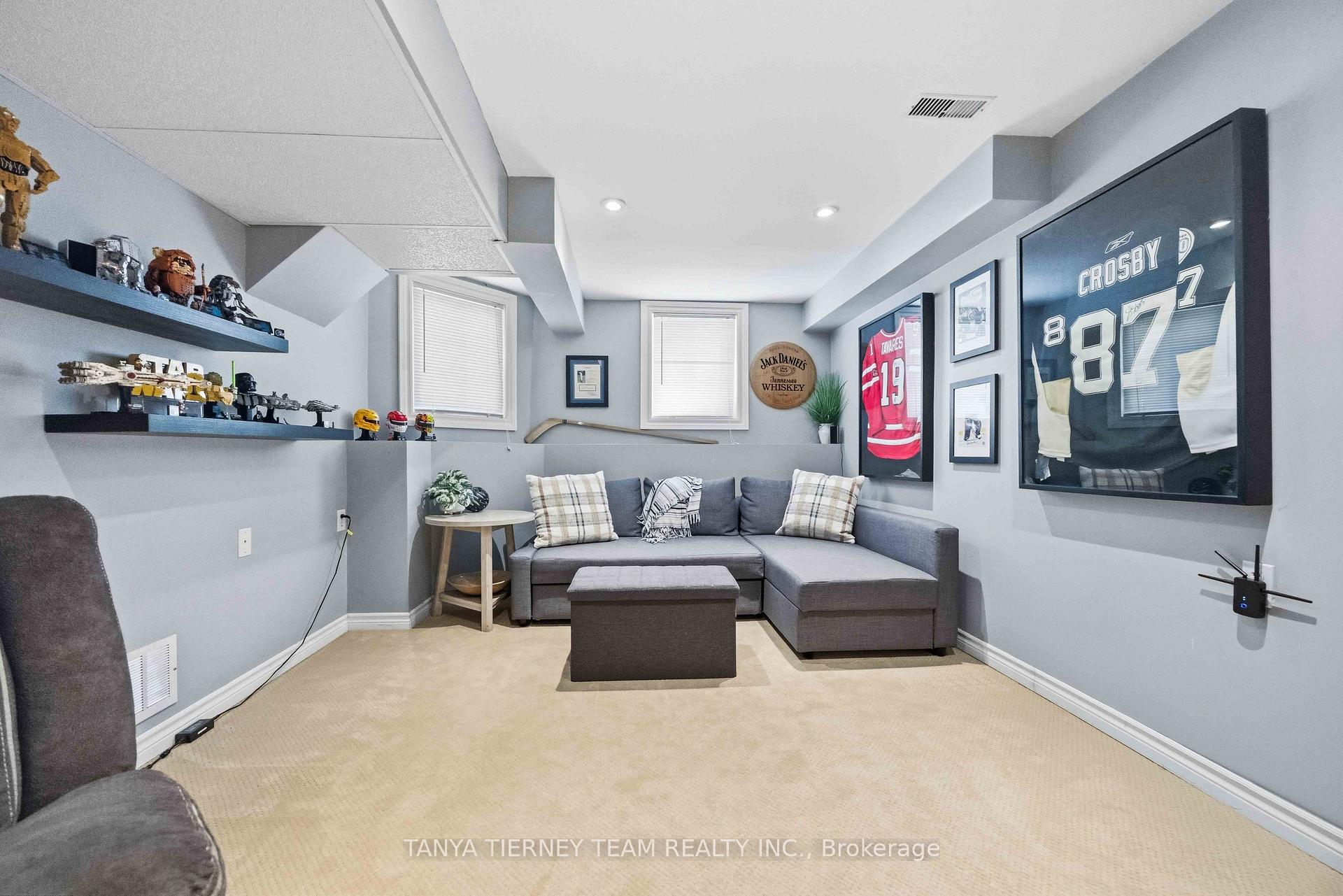 Photo 41 of 47 Corianne Avenue, Whitby, Brooklin — HOMEH