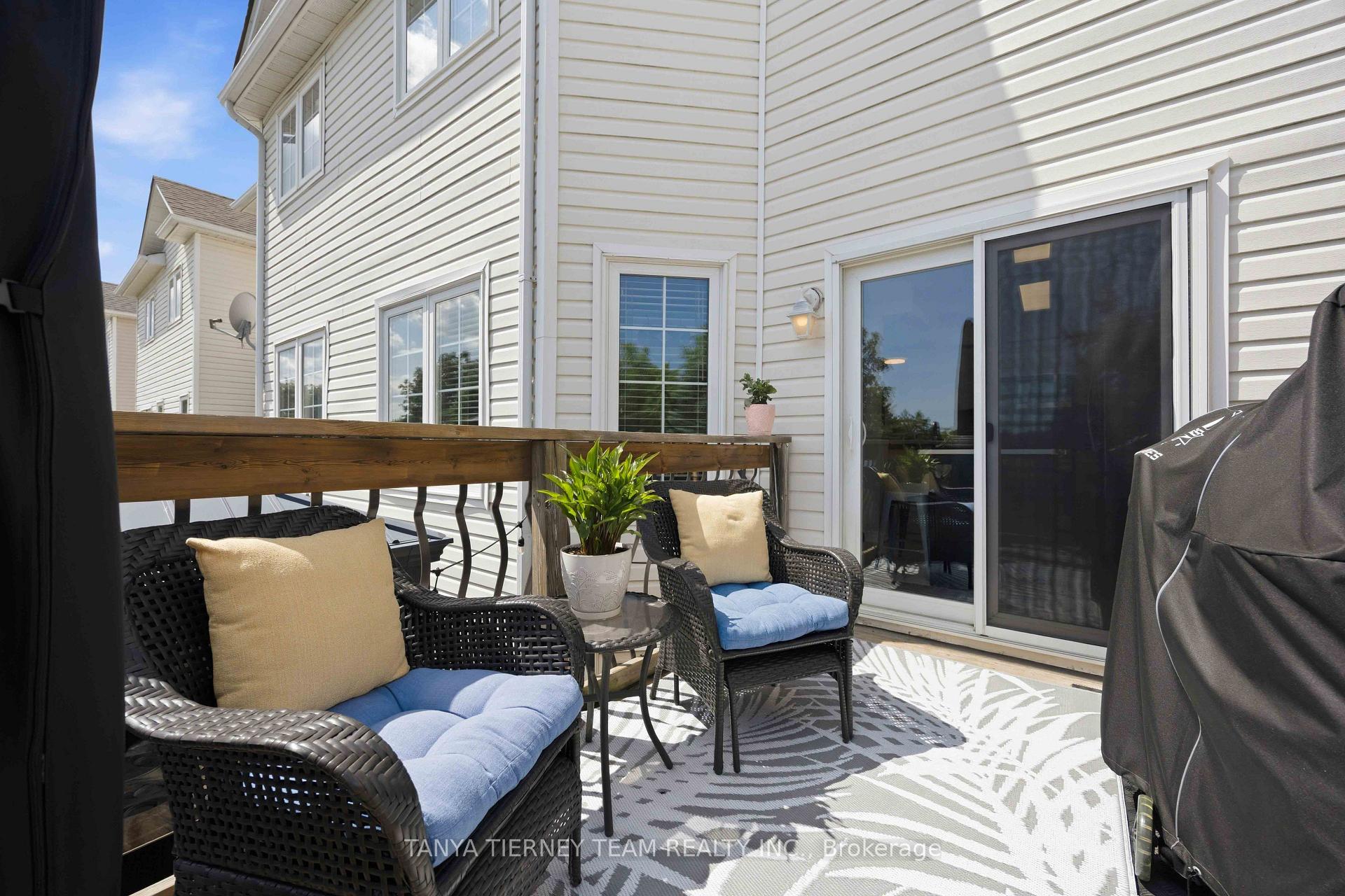 Photo 44 of 47 Corianne Avenue, Whitby, Brooklin — HOMEH