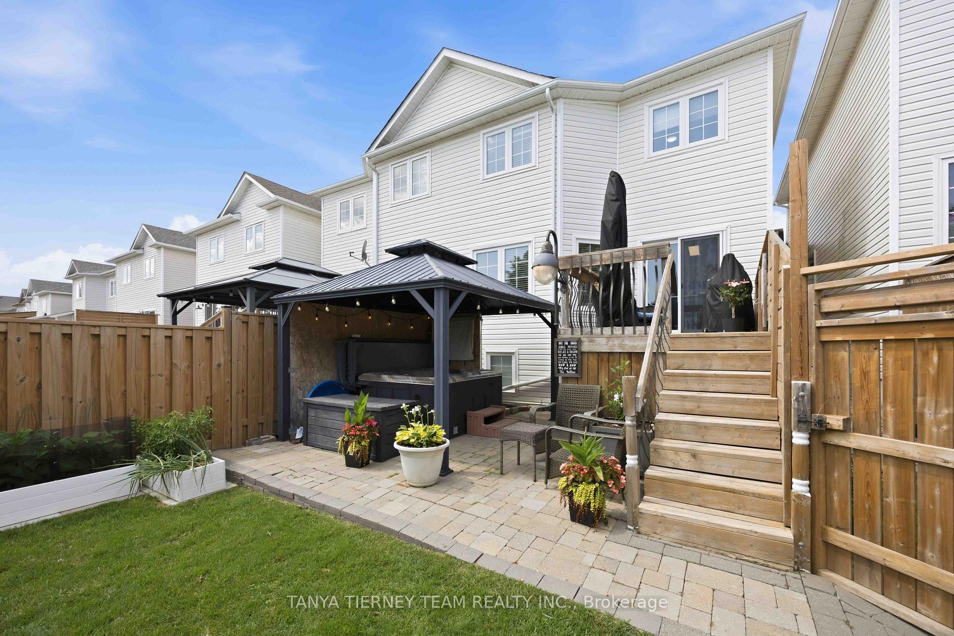 Photo 46 of 47 Corianne Avenue, Whitby, Brooklin — HOMEH
