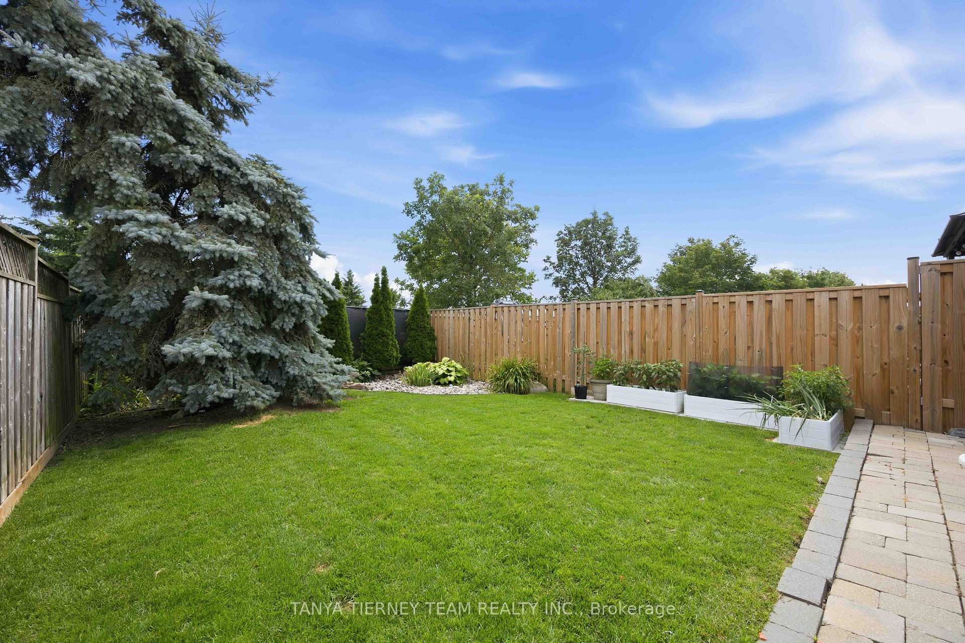 Photo 48 of 47 Corianne Avenue, Whitby, Brooklin — HOMEH
