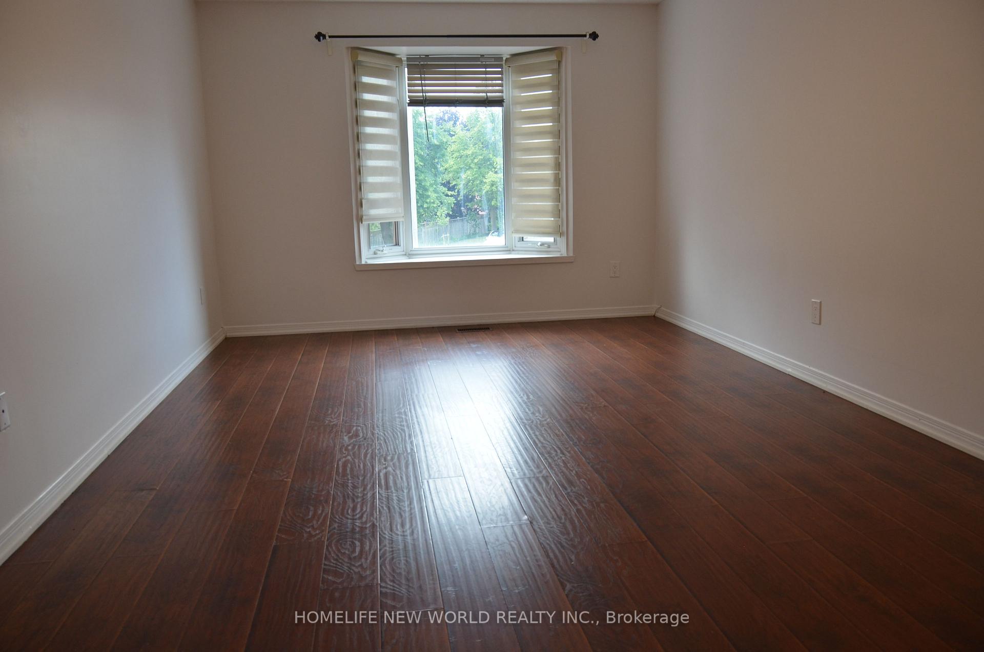 Photo 4 of 50 Adrian Crescent, Markham, Raymerville — HOMEH