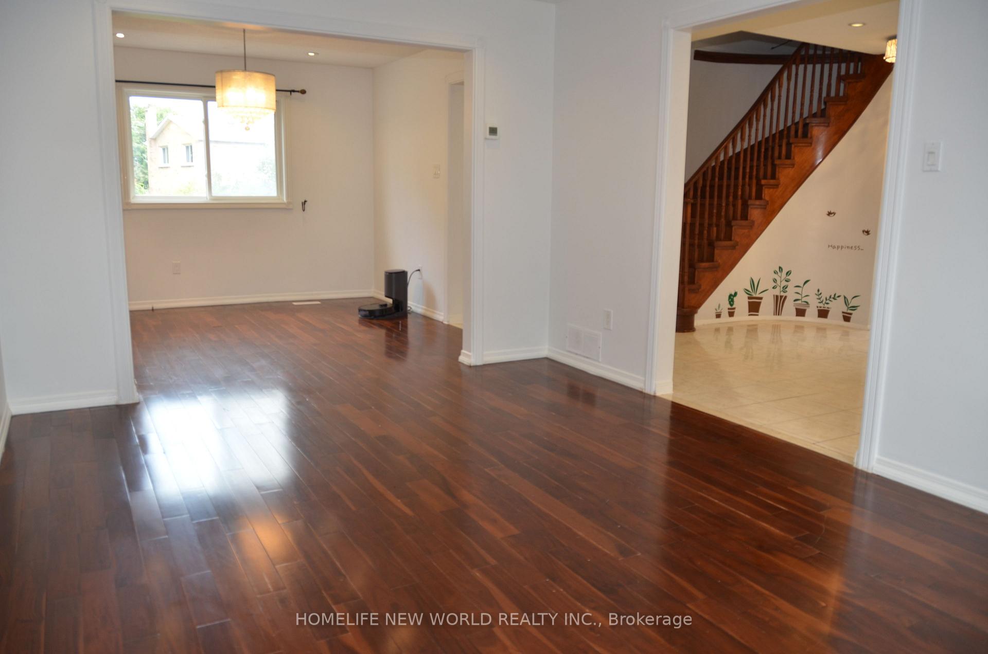 Photo 5 of 50 Adrian Crescent, Markham, Raymerville — HOMEH