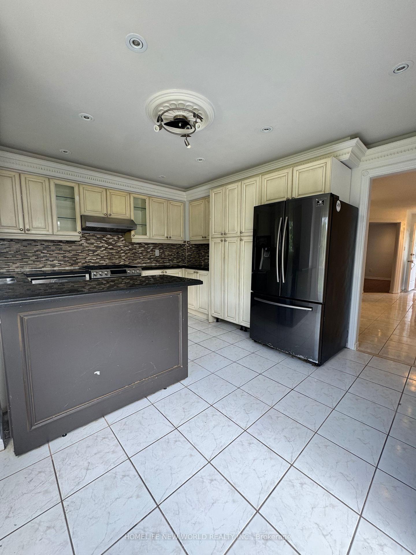 Photo 8 of 50 Adrian Crescent, Markham, Raymerville — HOMEH
