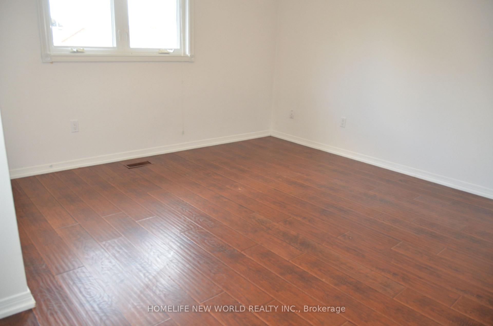 Photo 13 of 50 Adrian Crescent, Markham, Raymerville — HOMEH