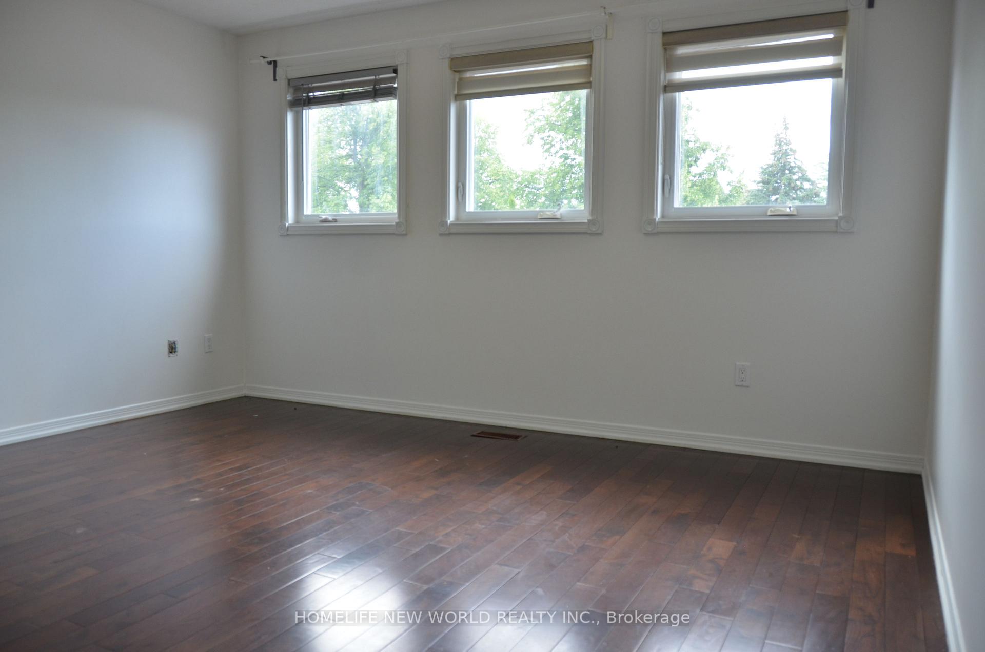 Photo 15 of 50 Adrian Crescent, Markham, Raymerville — HOMEH
