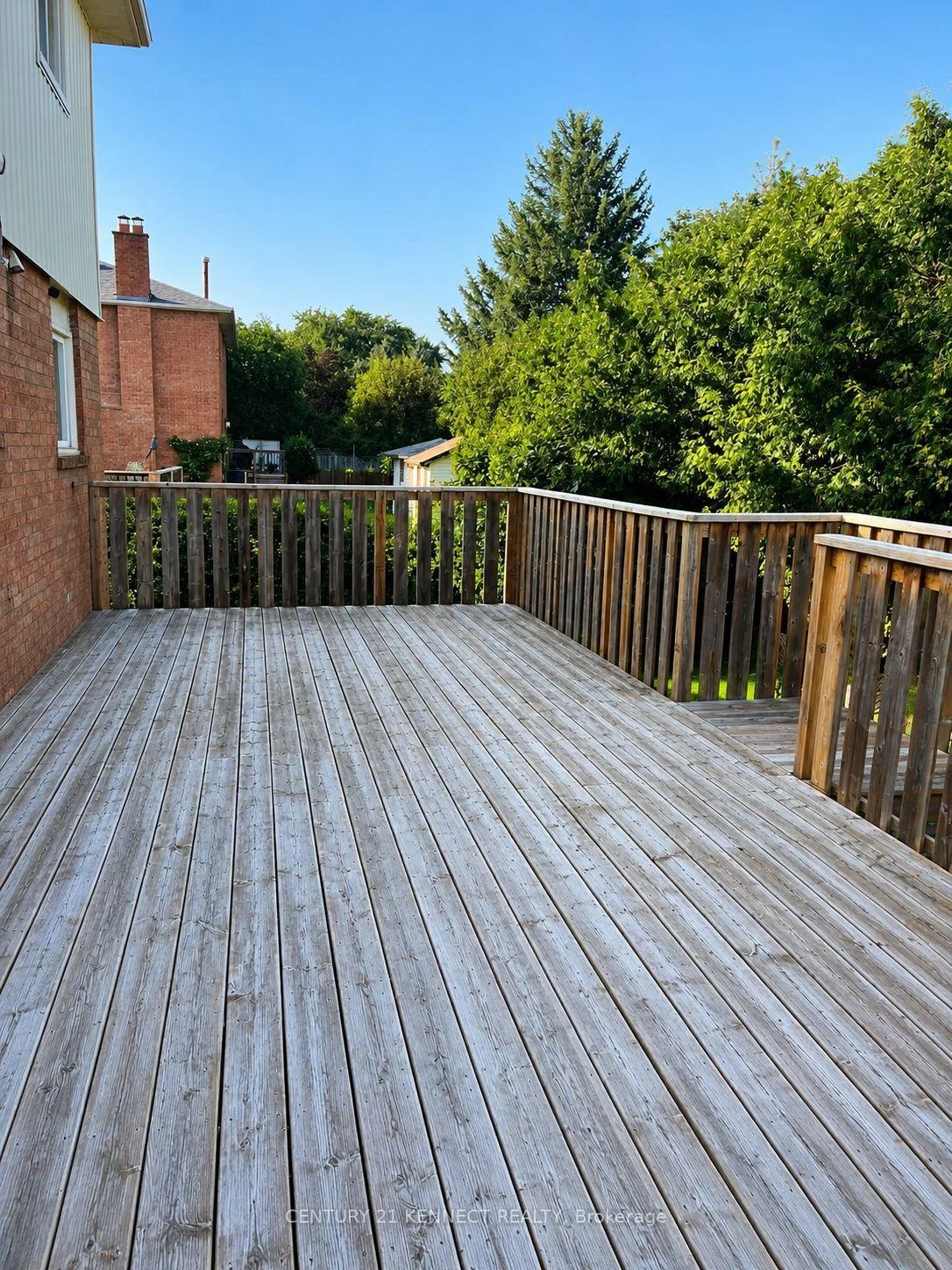 Photo 18 of 301 Glen Hill Drive, Whitby, Blue Grass Meadows — HOMEH