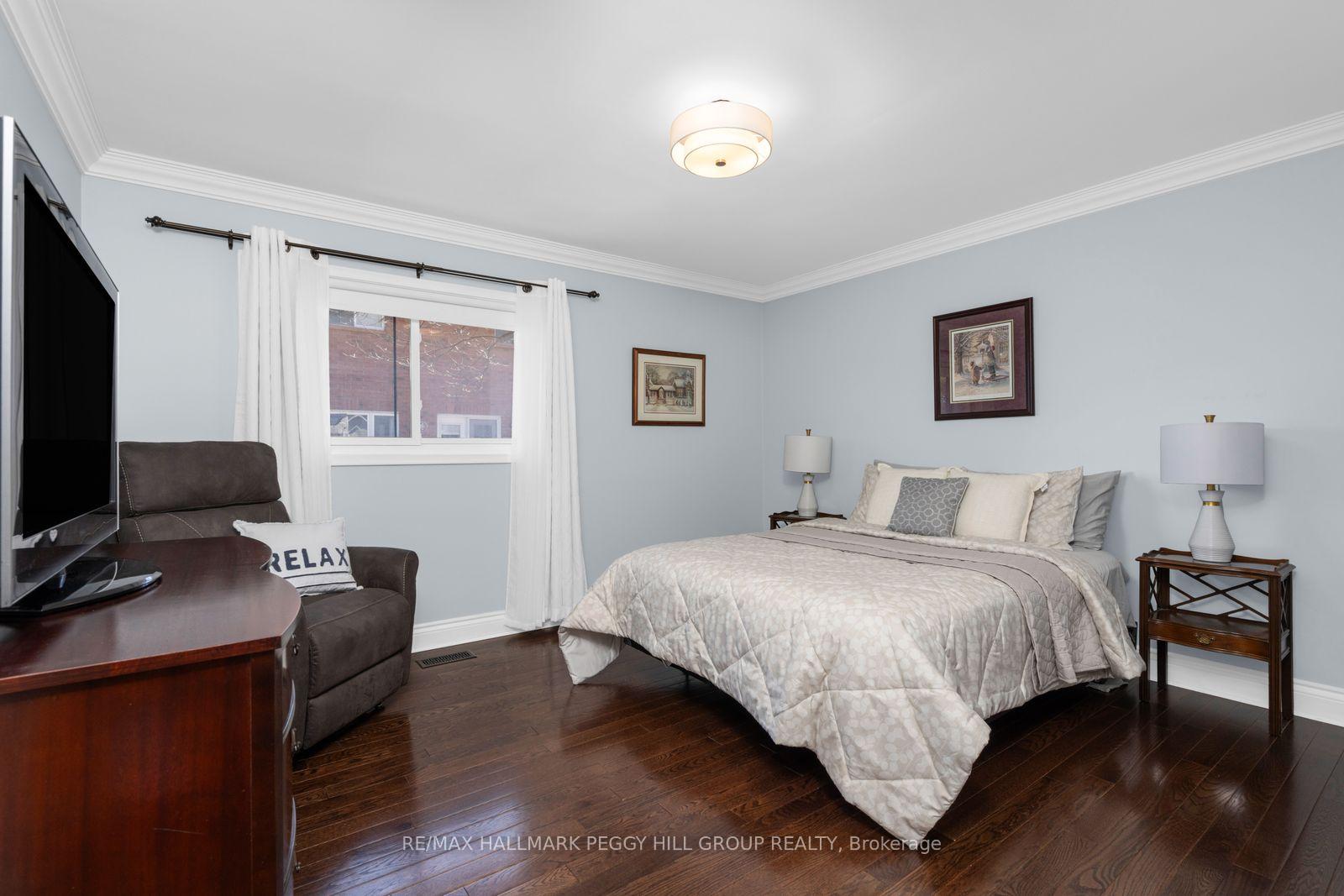 Photo 9 of 10 Duckworth Street, Barrie, North Shore — HOMEH