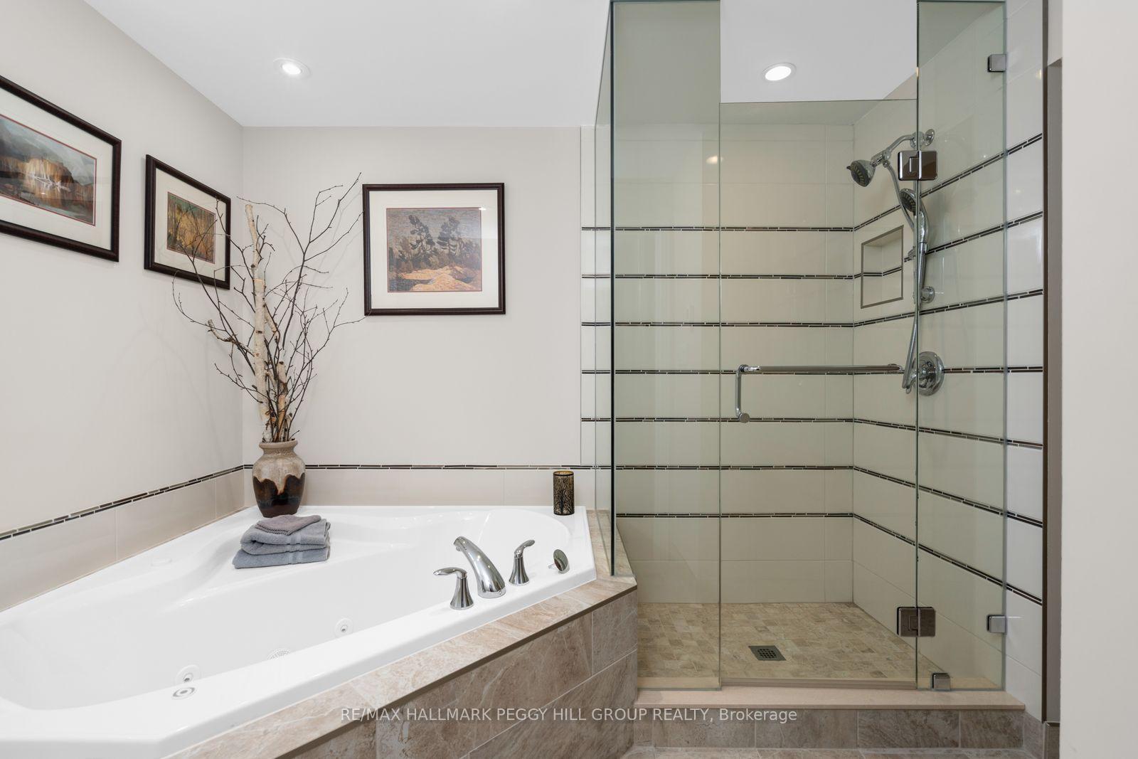 Photo 15 of 10 Duckworth Street, Barrie, North Shore — HOMEH