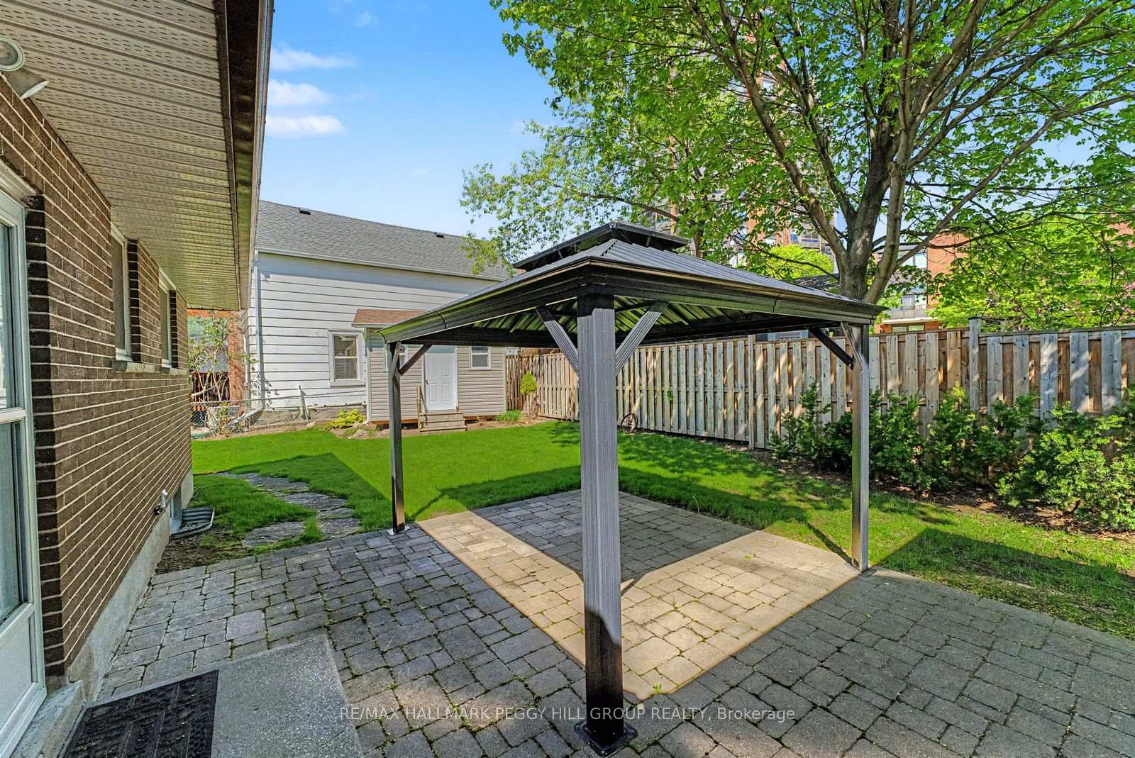 Photo 18 of 10 Duckworth Street, Barrie, North Shore — HOMEH