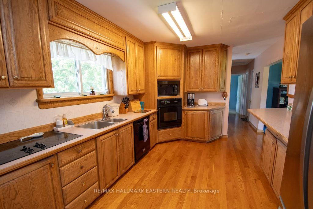Photo 9 of 1504 Bradfield Road, Douro-Dummer — HOMEH