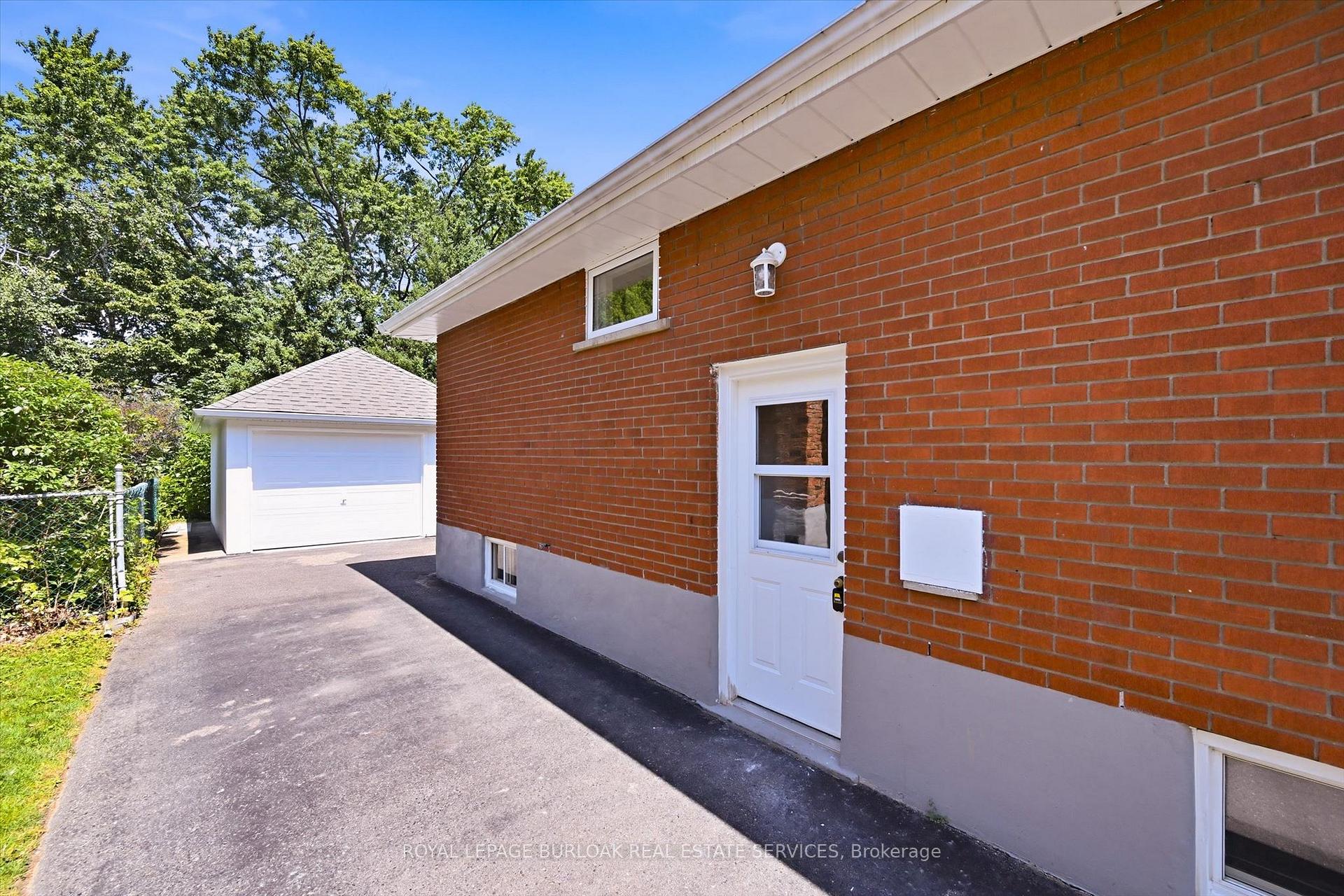 Photo 26 of 1483 Augustine Drive, Burlington, Mountainside — HOMEH