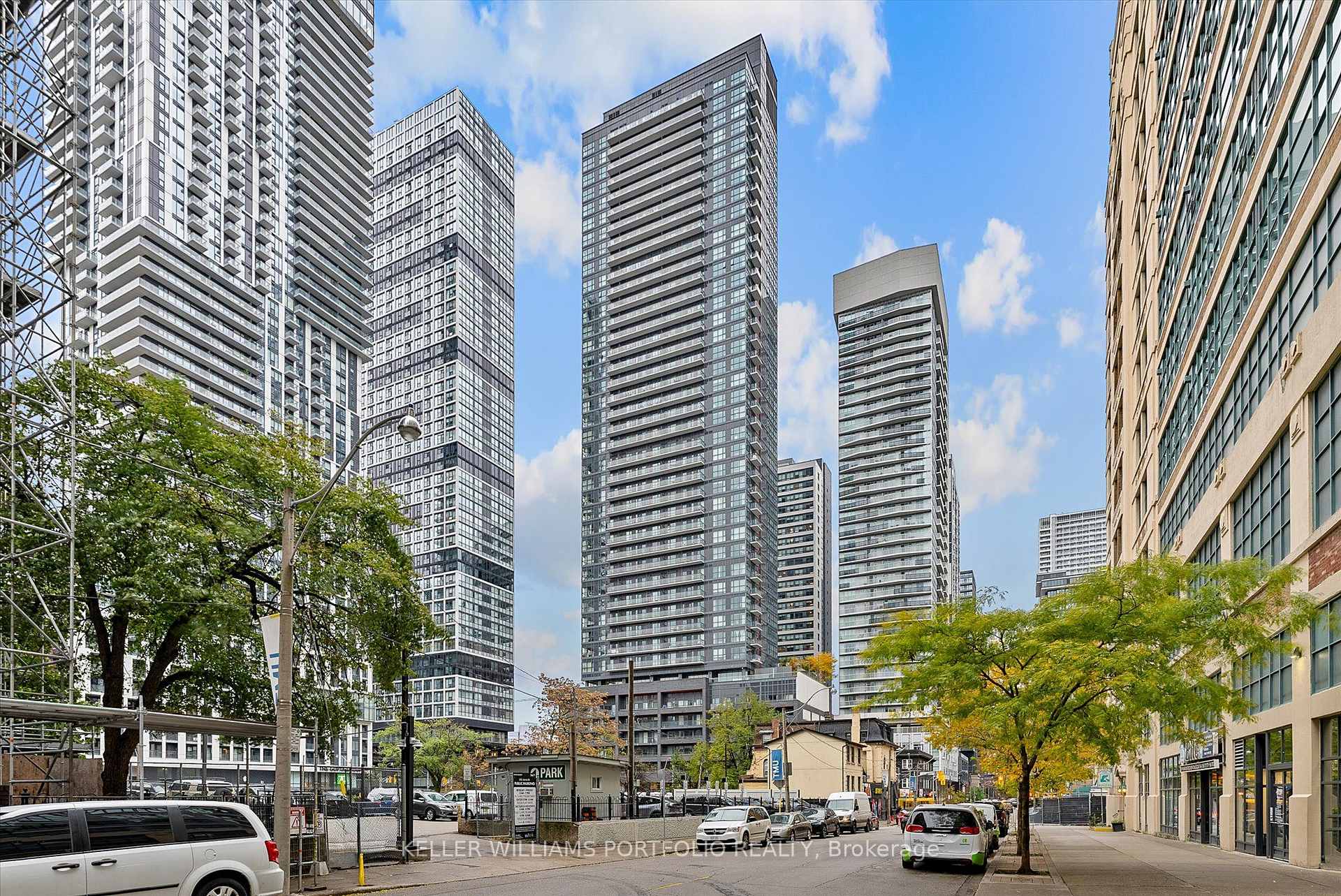 Photo 2 of Unit 1005, 159 Dundas Street E, Toronto, Church-Yonge Corridor — HOMEH